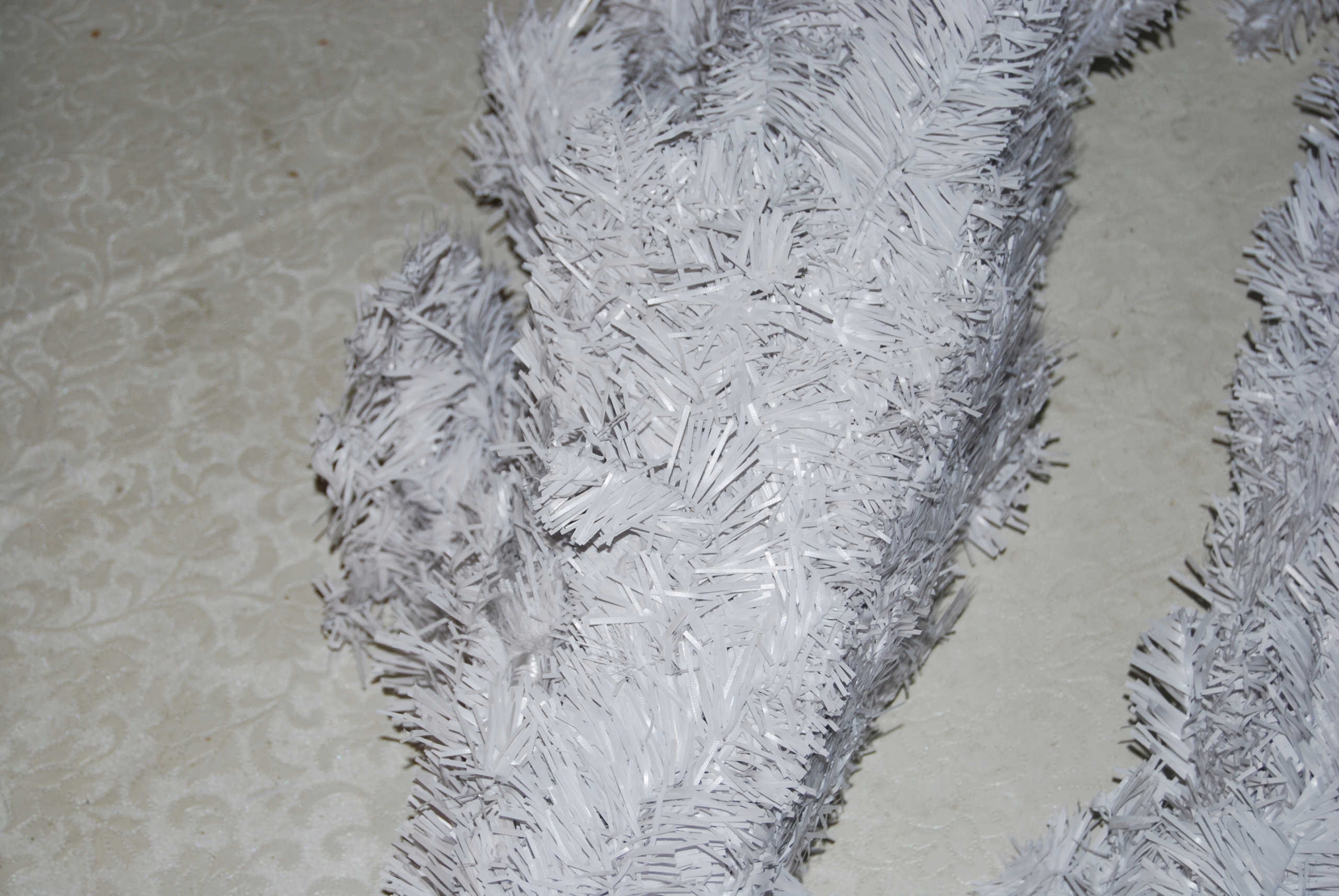 CHOINKA SZTUCZNA BIAŁA 240cm Wysokość 221 - 250 cm