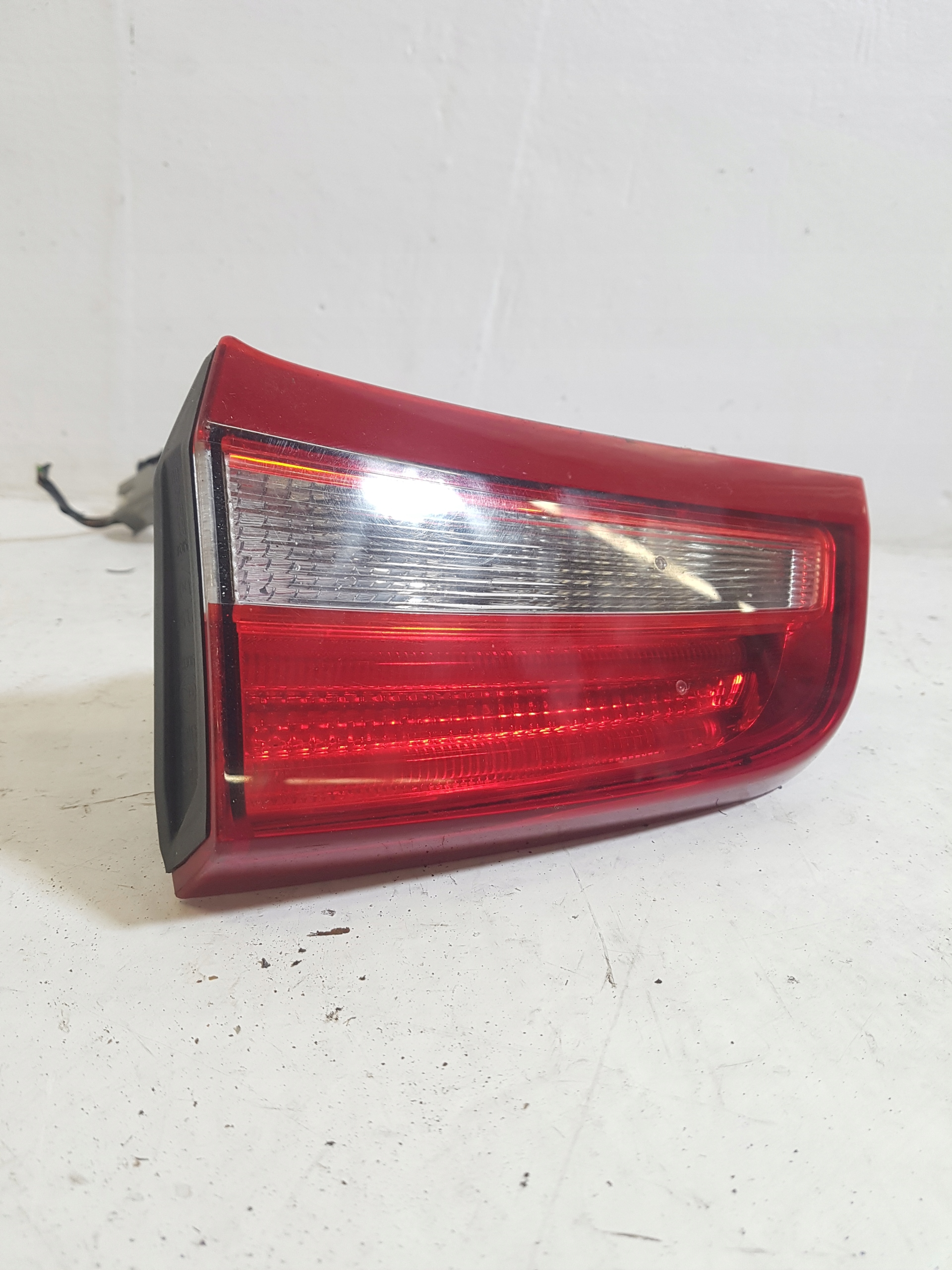 light right rear VOLVO S60
