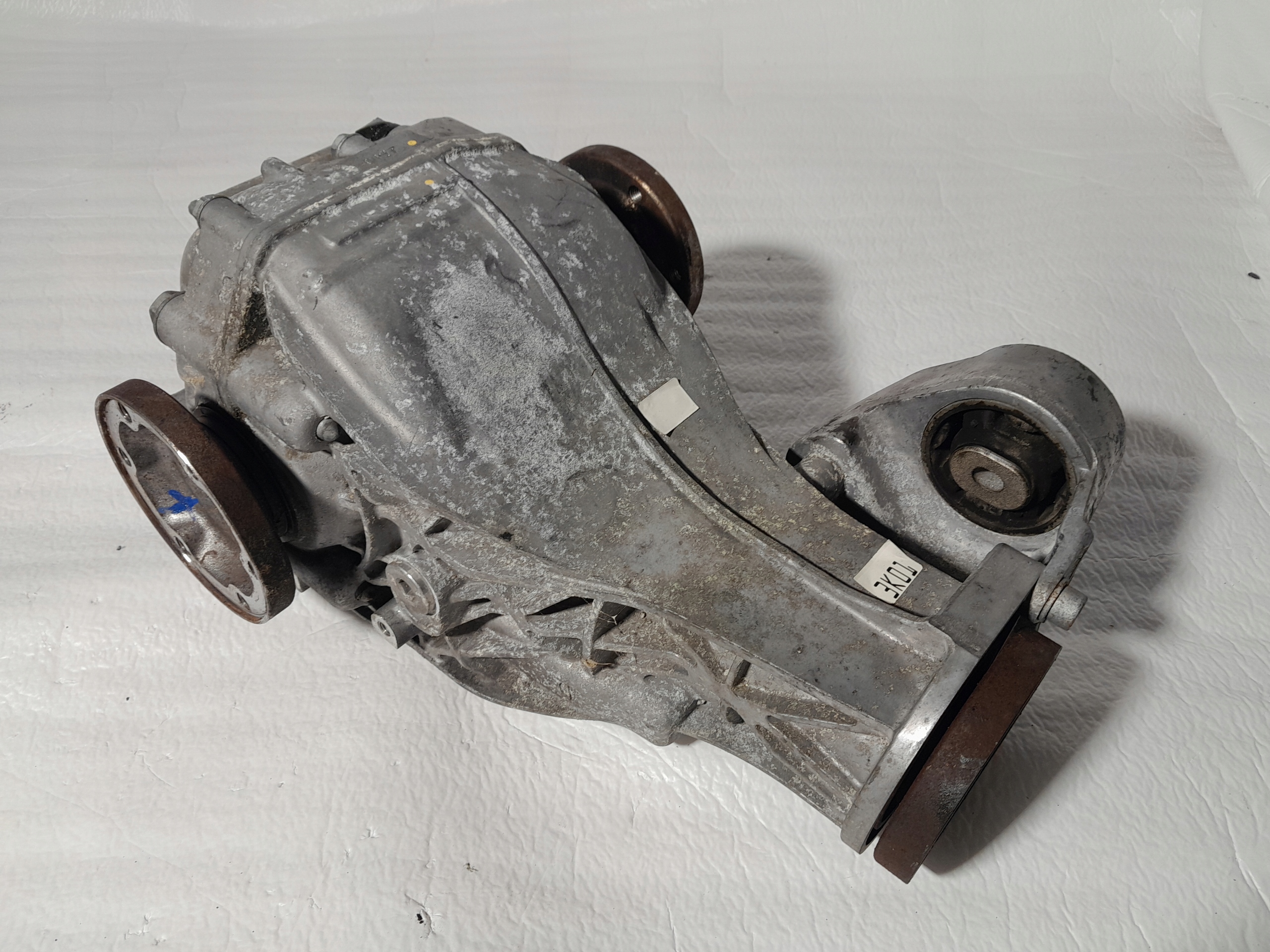 AUDI A8 D3 3.0TDI differential diff differential rear part 3K01
