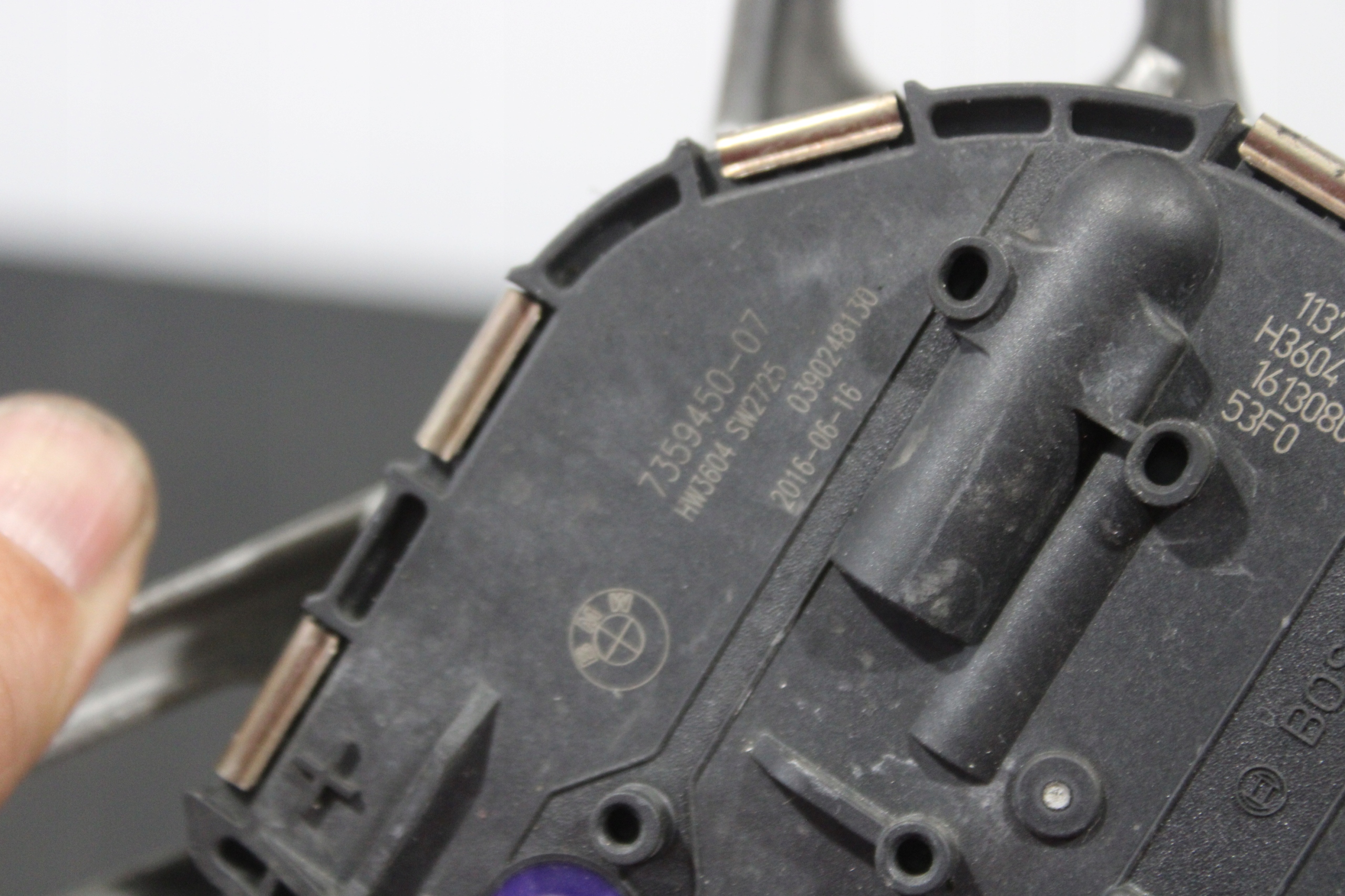 GESTÄNGE MOTOR WISCHER RECHTS BMW I3 L01 7359450