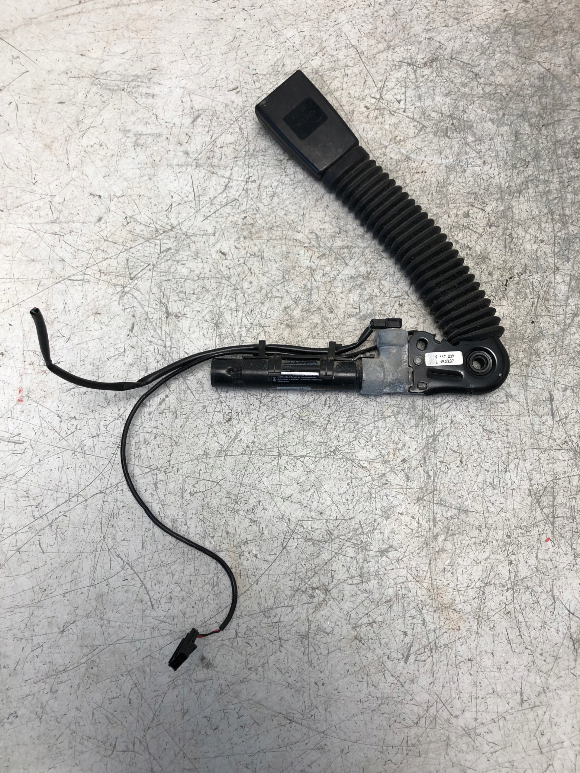 adjuster supports left front BMW E61 LIFT 9117239