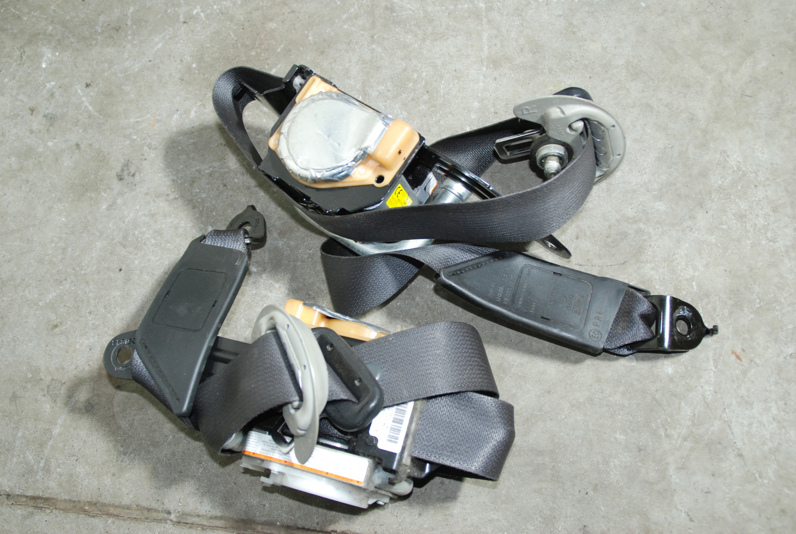 РЕМЕНЬ БЕЗОПАСНОСТИ L / P СПЕРЕДИ HONDA CIVIC IX 9