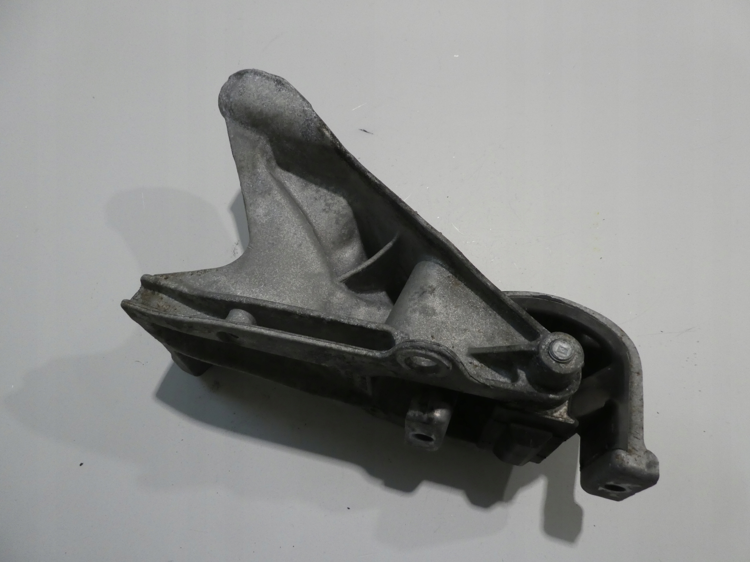 VW T6 2.0TDI holder engine mount 7E0199343B