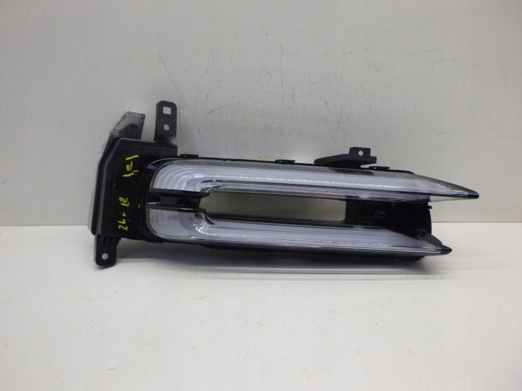 PORSCHE PANAMERA 971 TURBO GTS DRL LED right