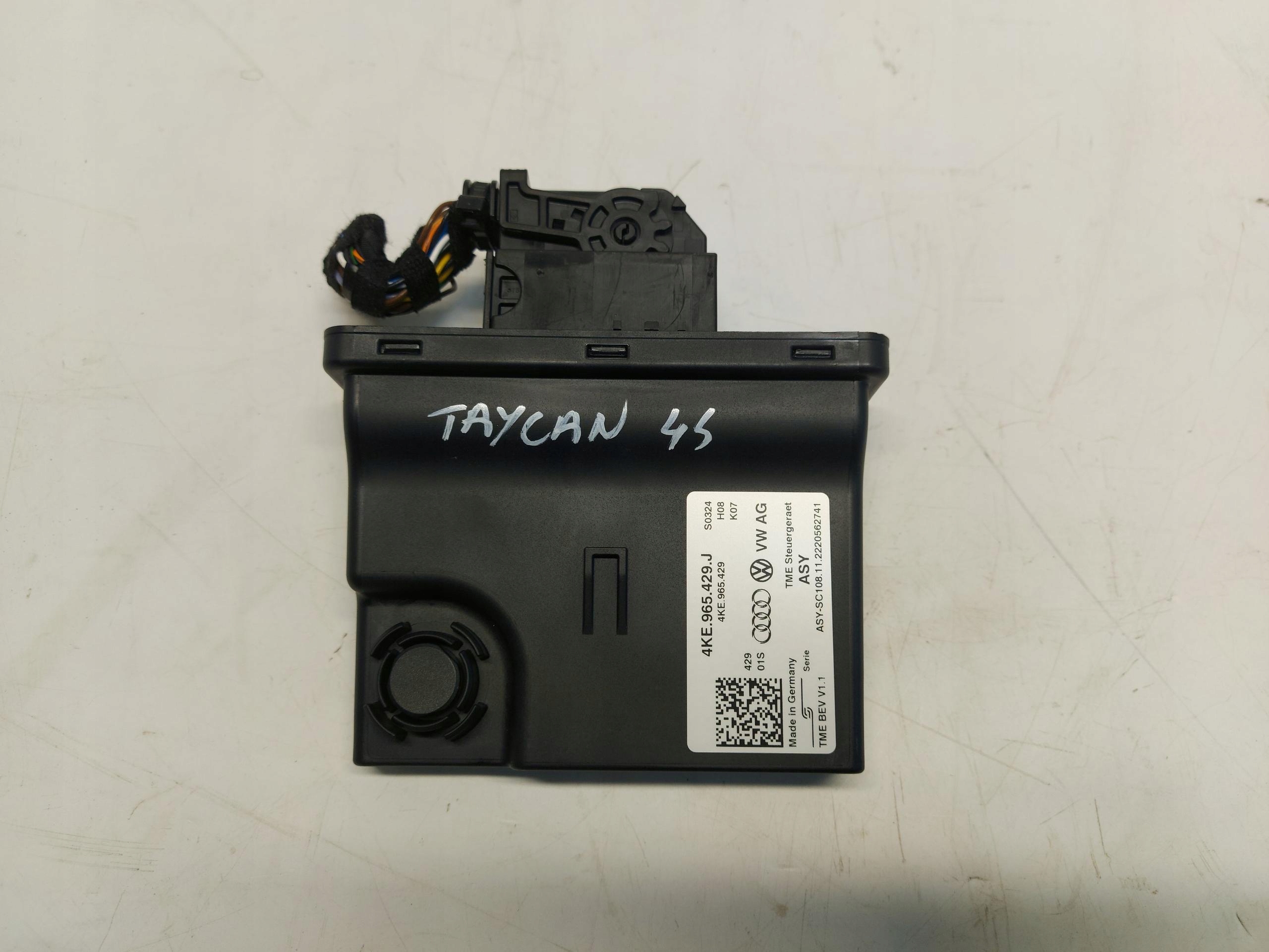 Porsche Taycan 4S 9J1 2022 module control unit ciepla 4ke965429j
