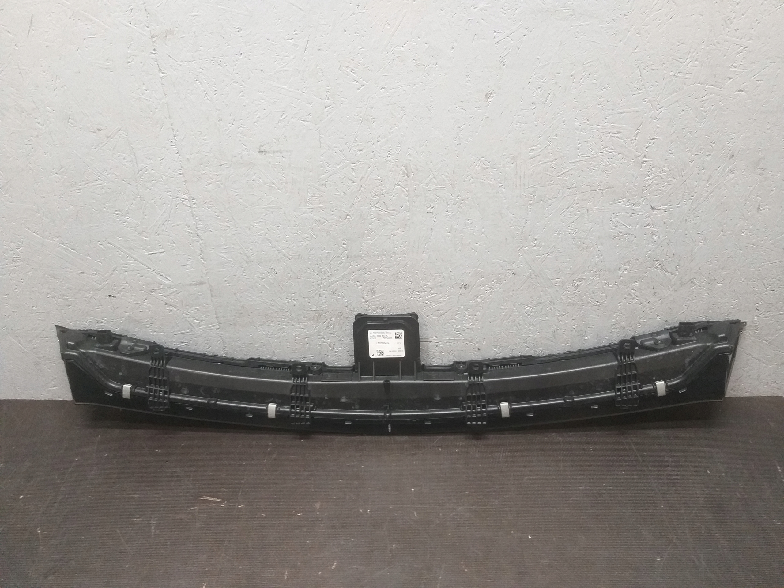 ATRAPA GRILL LED ATRAPY MERCEDES EQS W2978886500 Numer katalogowy części W2978886500