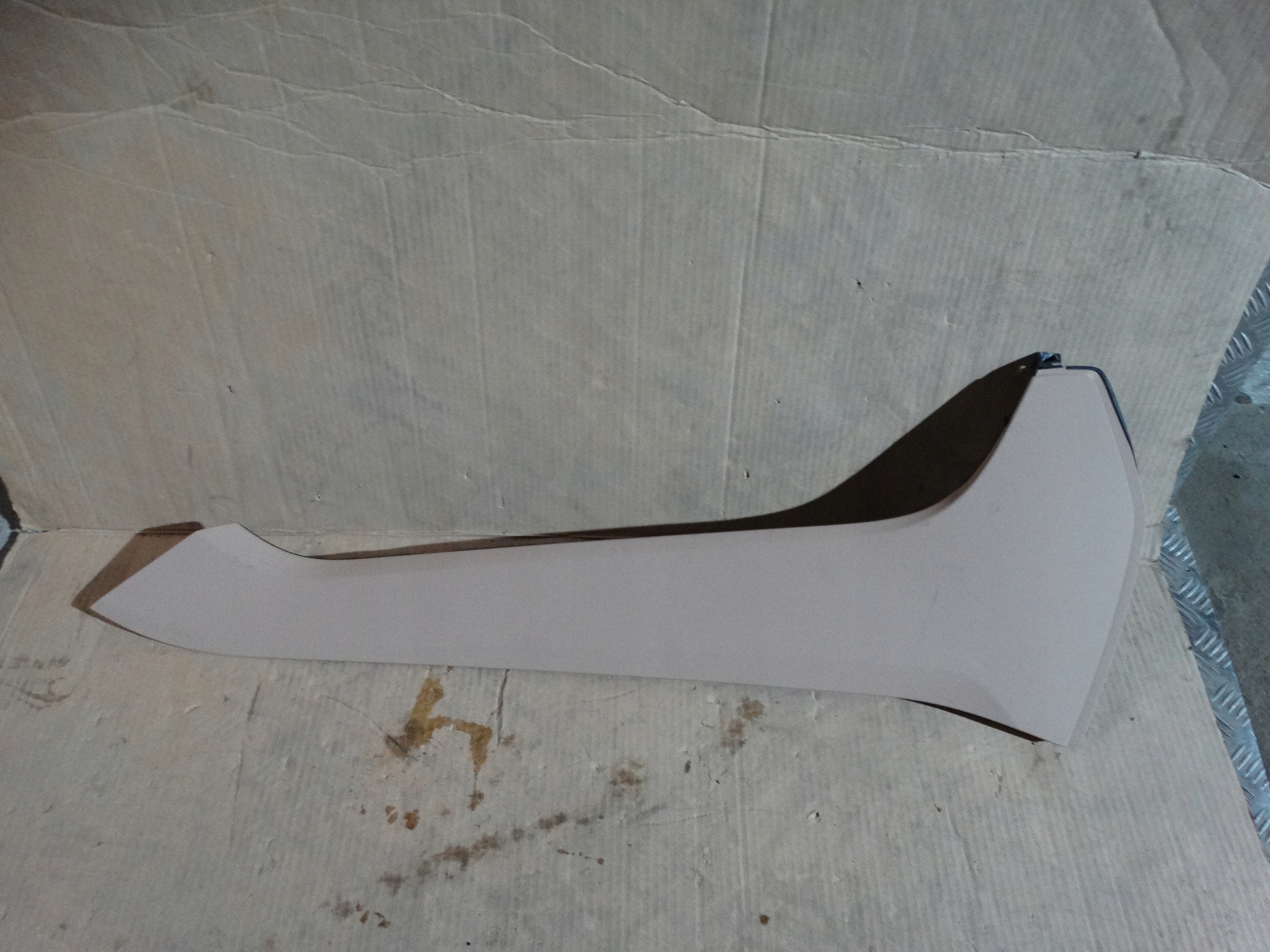 cover side PODLOKIETNIKA left PORSCHE CAYENNE 9Y 1