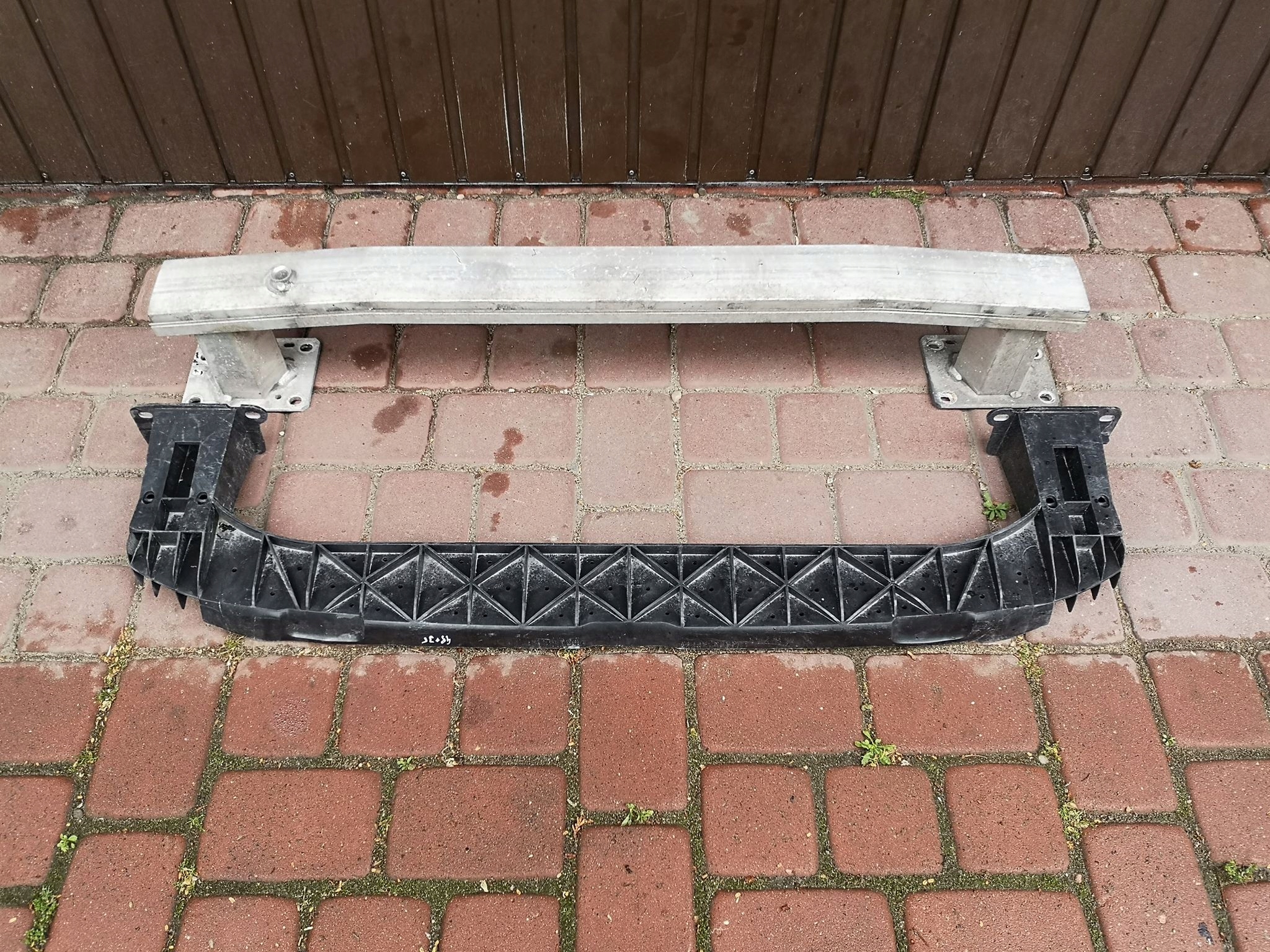 Citroen Berlingo III Peugeot Partner belka zderzaka przód