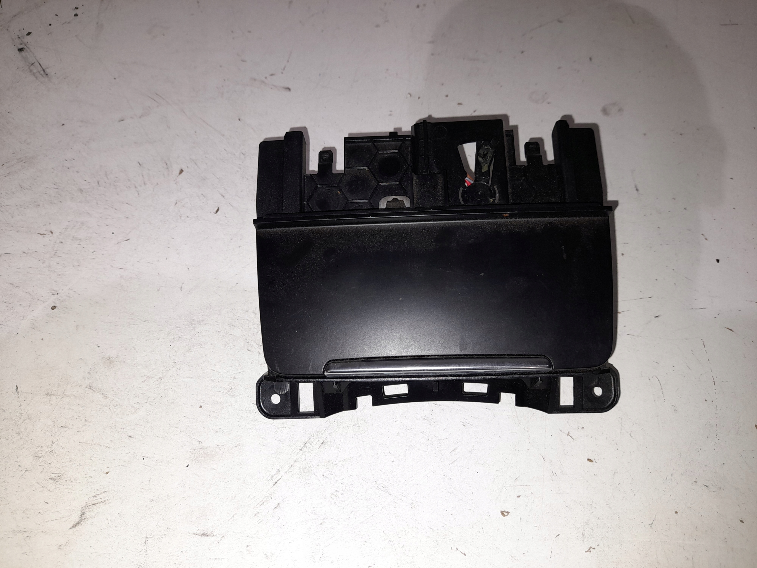 A4 B8 S4 A5 ashtray passenger compartment front 8K0857951