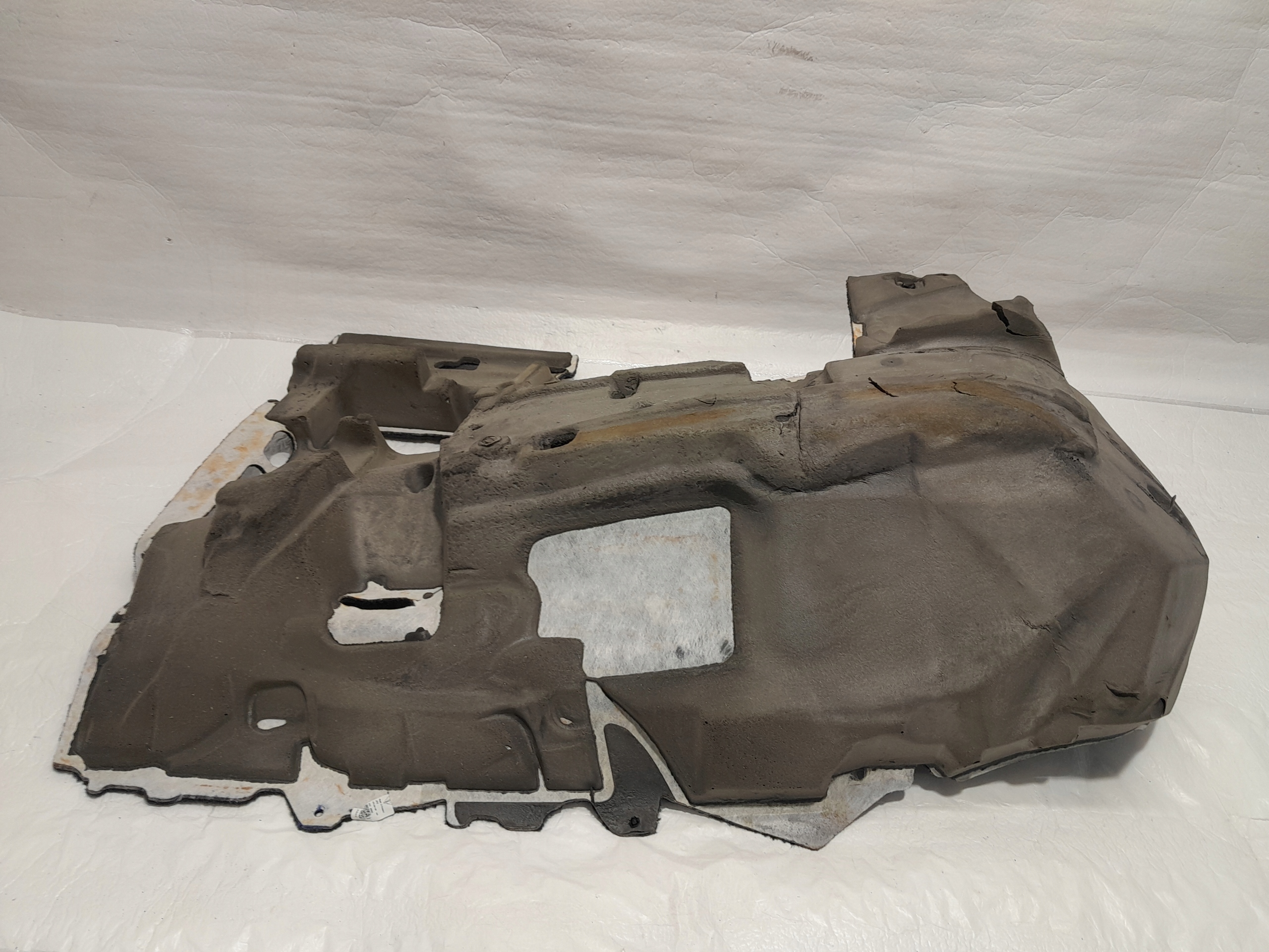 PORSCHE CAYENNE 9Y carpet front front right 9Y1863103