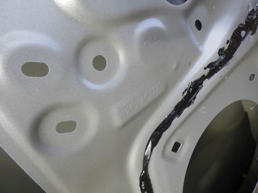 TOYOTA YARIS 4 IV P21 2020- door left rear.
