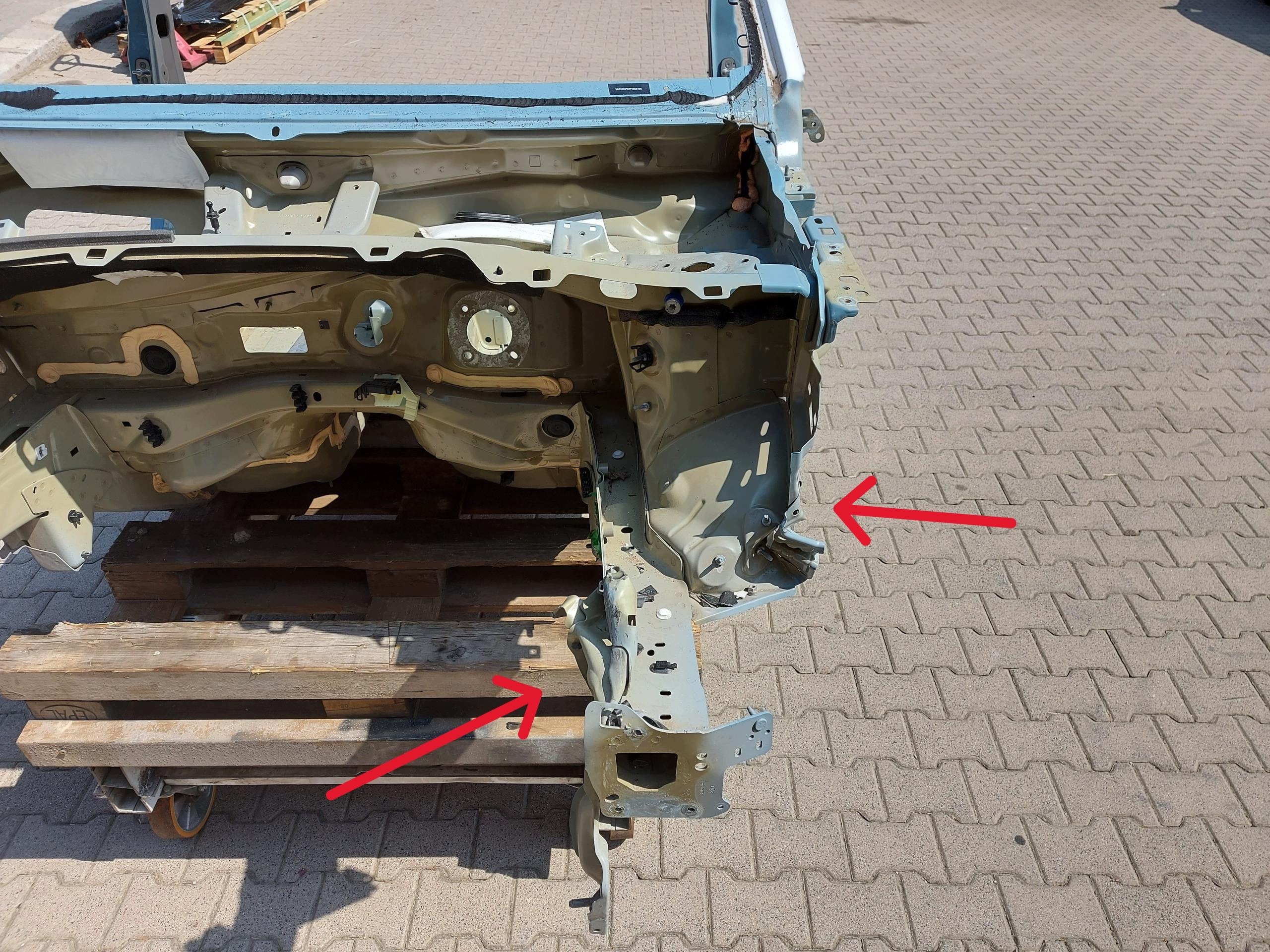 Citroen C3 IV 4 2025 1.2 THP HN09 quarter quarter left front