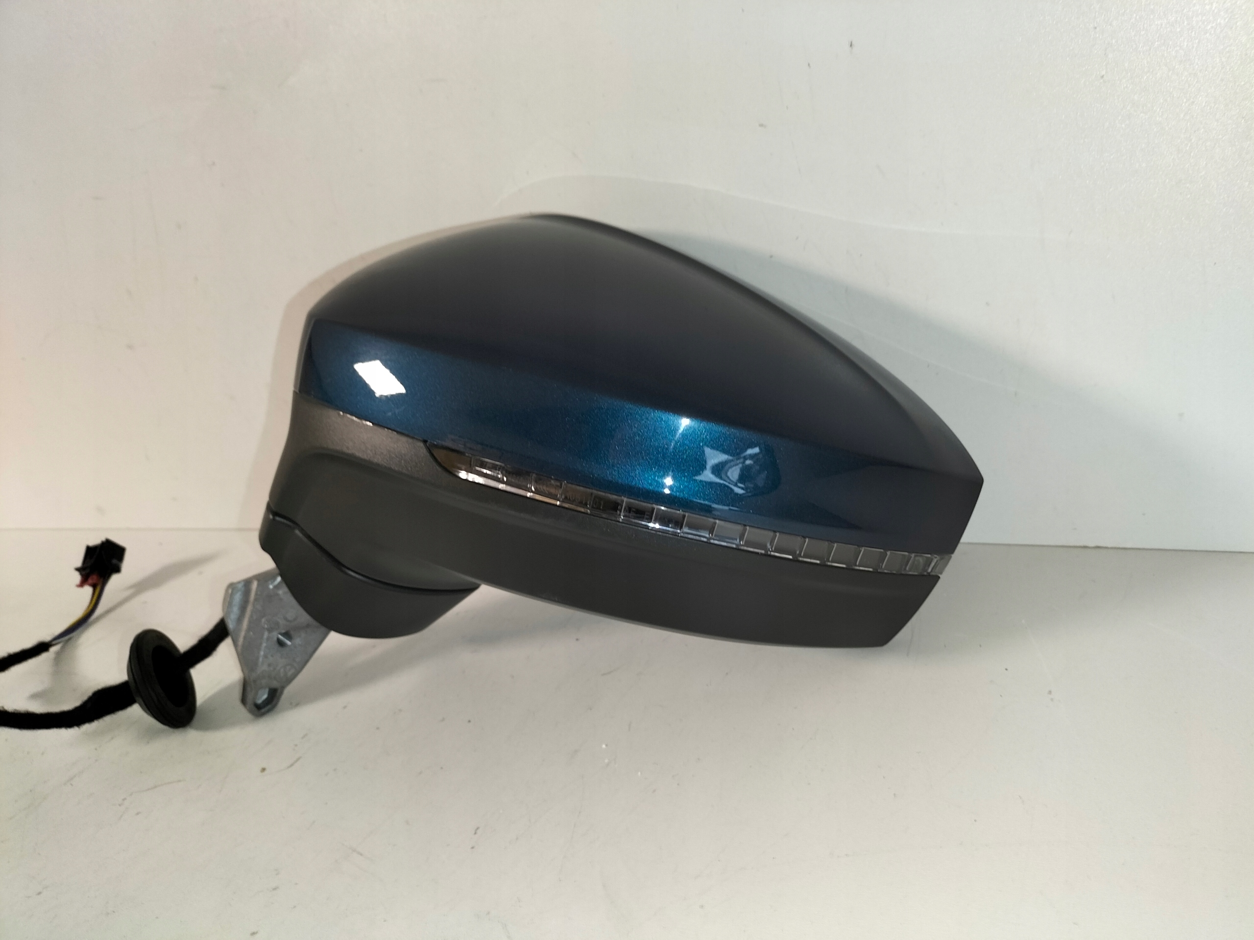 mirror left electrics VW TIGUAN II 16