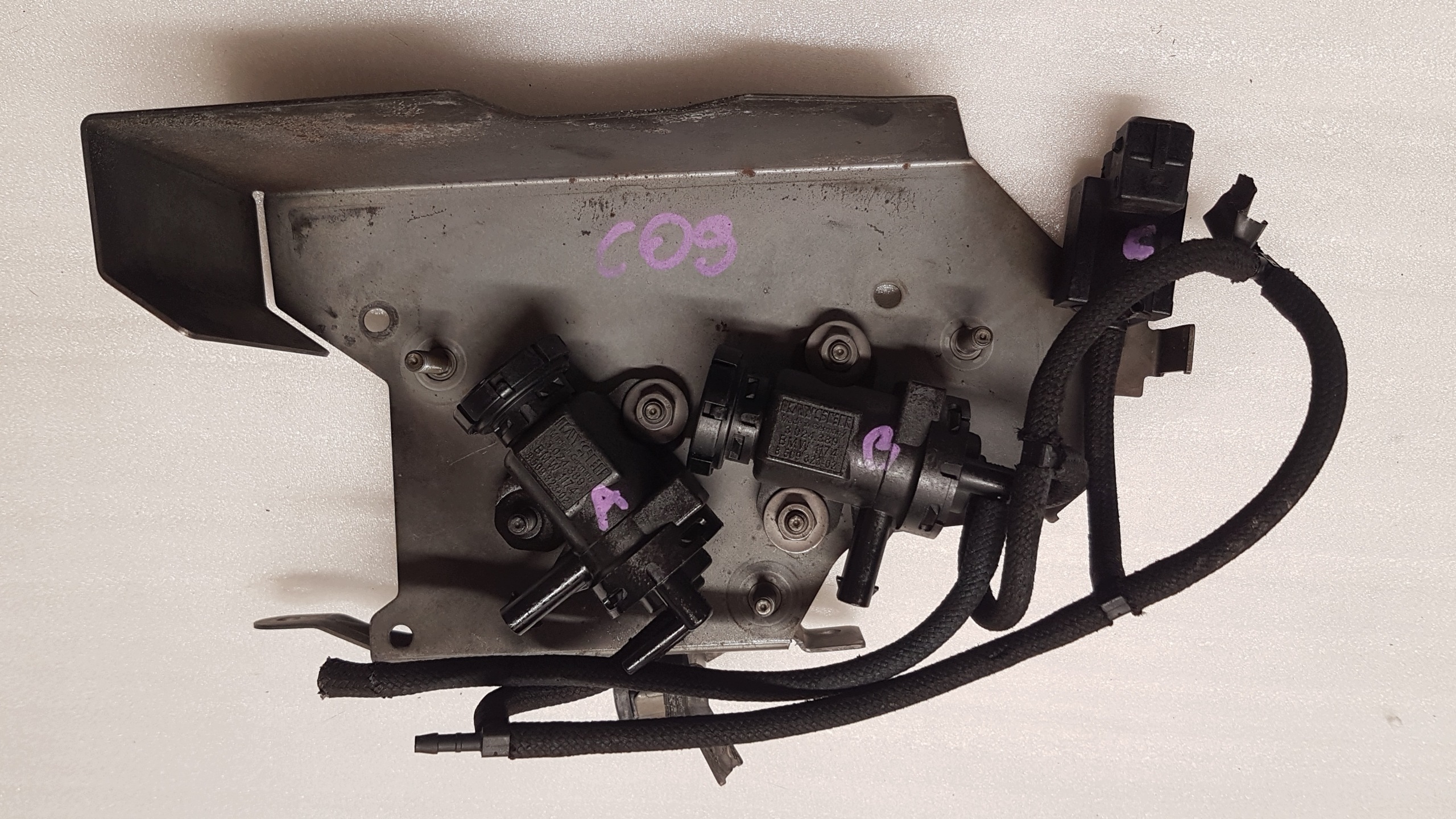 PRZETWORNIK pression BMW E60 E61 X5 E70 X6 E71 X3 E83 8509323