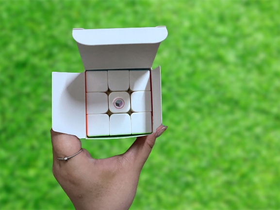 KOSTKA 3x3 LOGICZNA ORYGINALNA CUBE LEOBLOX Materiał plastik