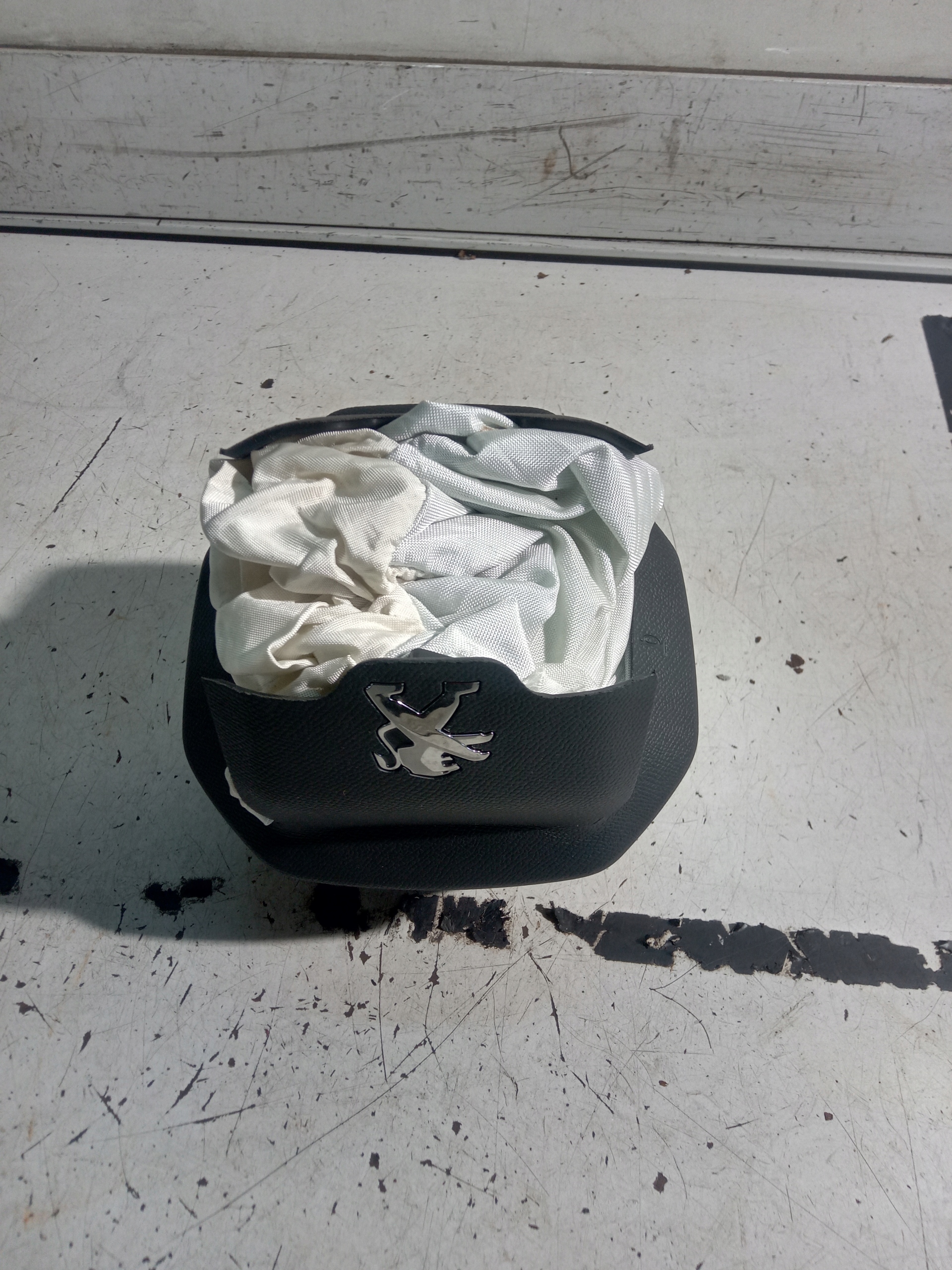 PEUGEOT 208 II ПОДУШКА ВОДІЯ 98255207ZD