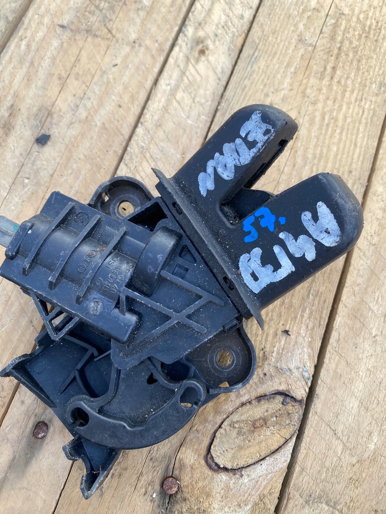 schloß heckklappe heck hinten AUDI A4 B7 4F5827505B