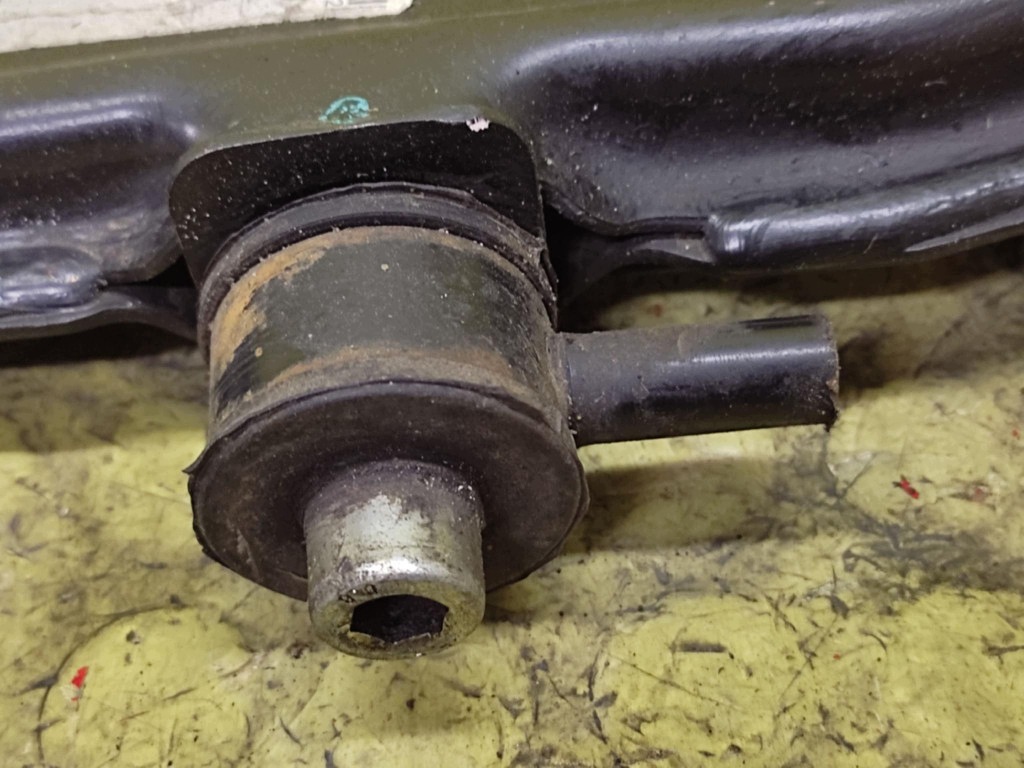 VW GOLF IV 1.9 TDI 4X4 arm right front