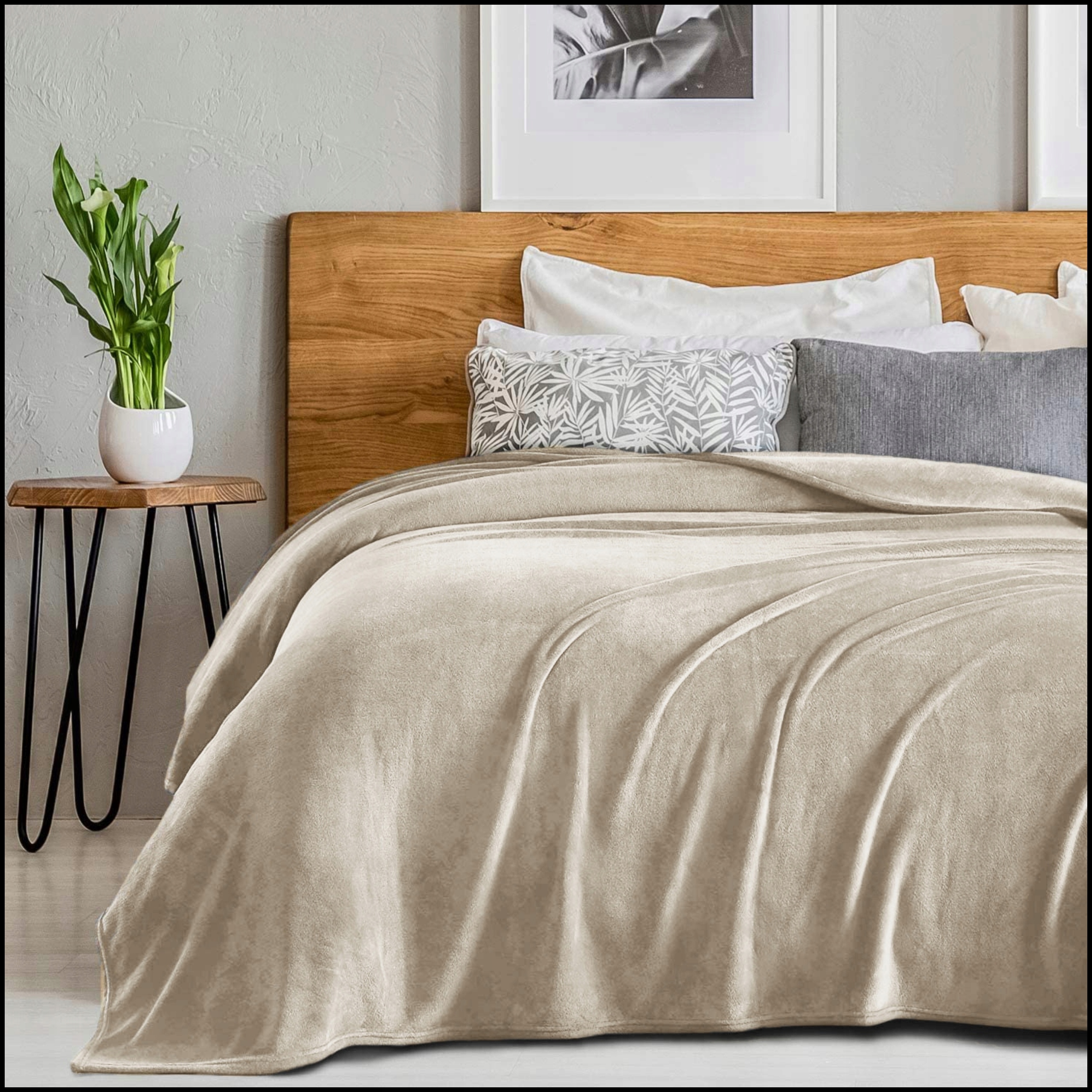 Pled na Łóżko i Kanapę: Miękki Koc Narzuta z Mikrofibry 160x200 beżowy Kod producenta Koc Mikrofibra Cegiełka 160x200