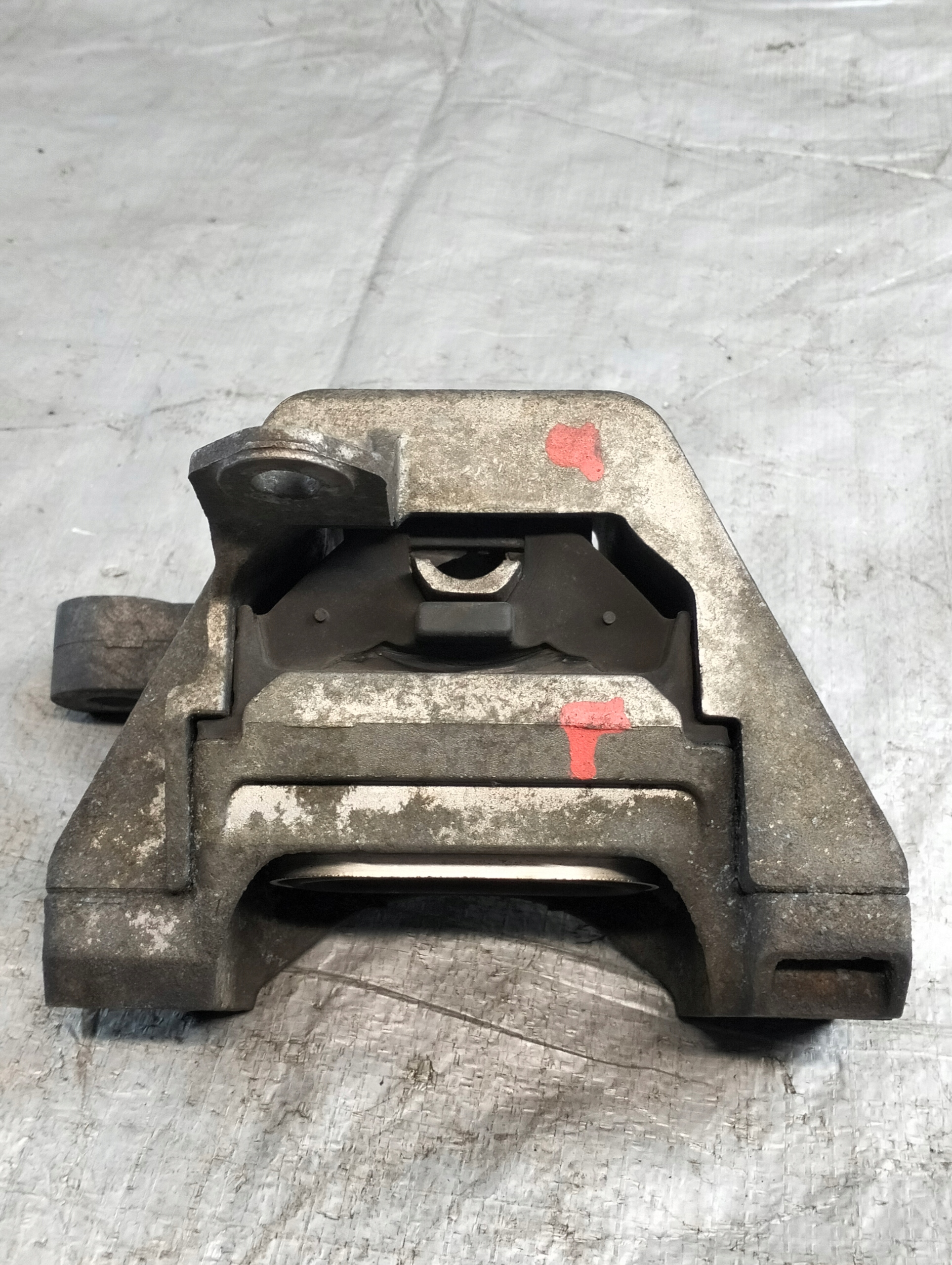 holder engine mount OPEL VECTRA C 2.0 DTI 02r V05625