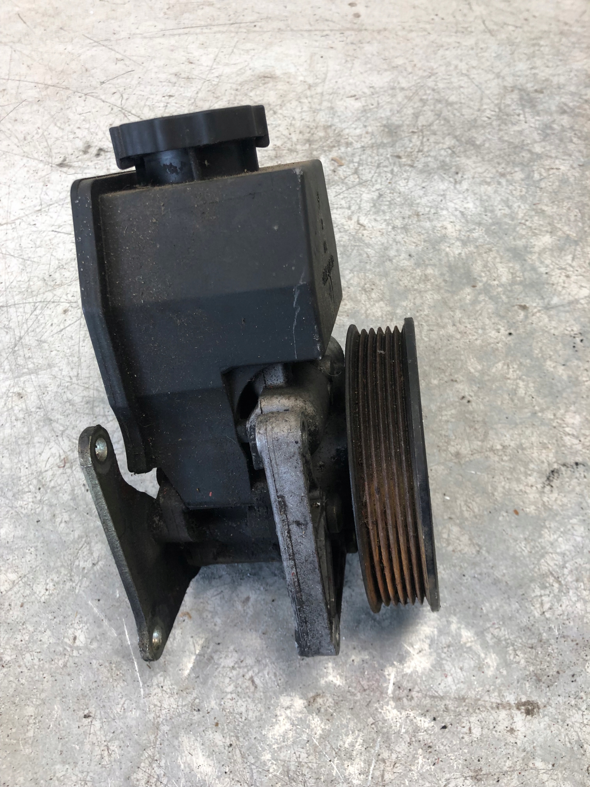 Pompa servosterzo MERCEDES CLK 7691900505