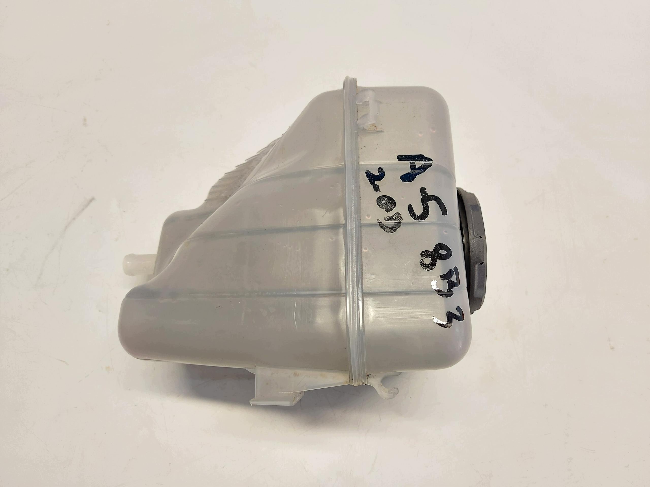 AUDI A5 8B3 B10 AVANT Scheibenwaschbehälter JLK02-8B3121405N