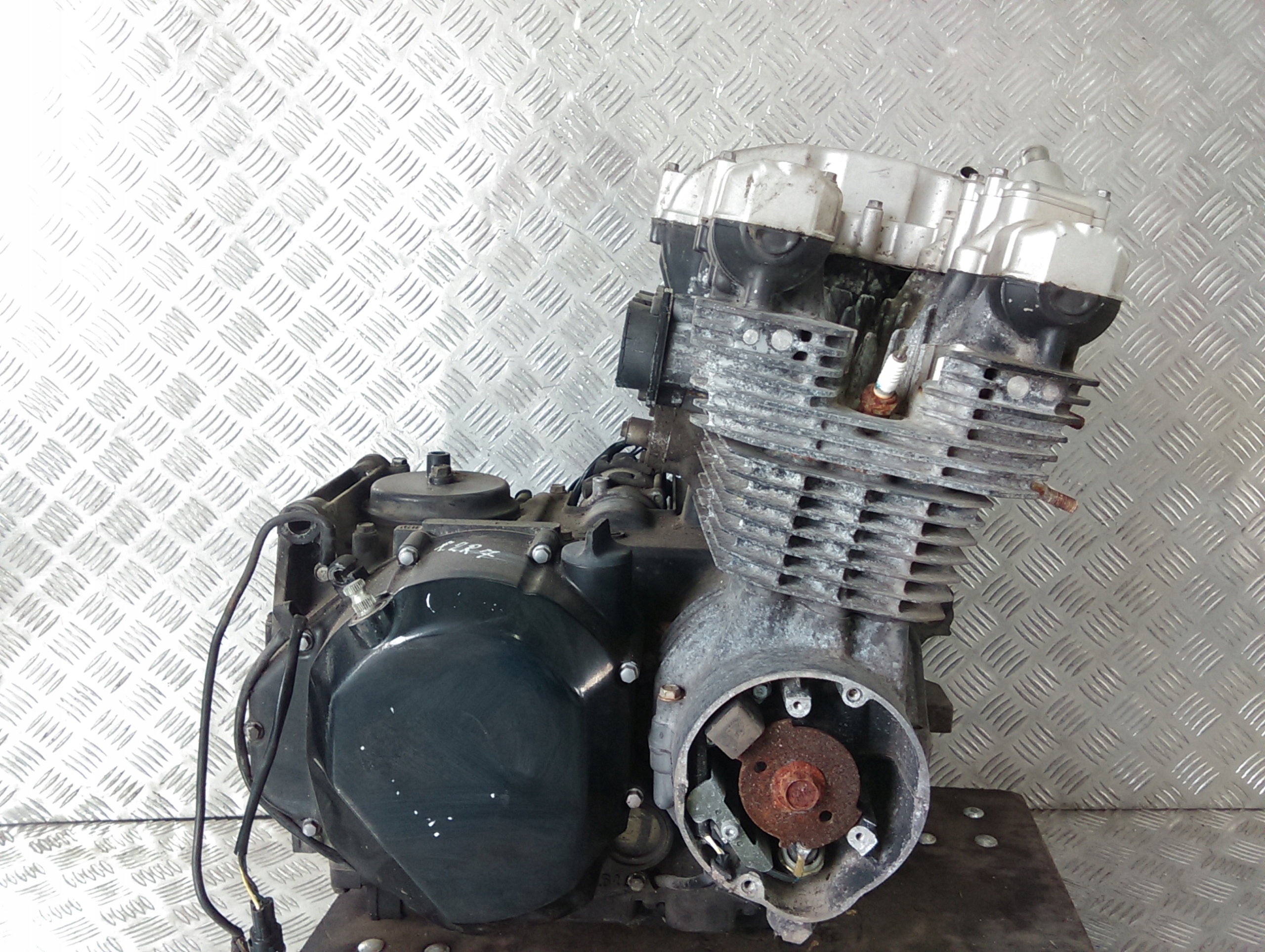 123451851 - Kawasaki zr7 ZR 7 двигун