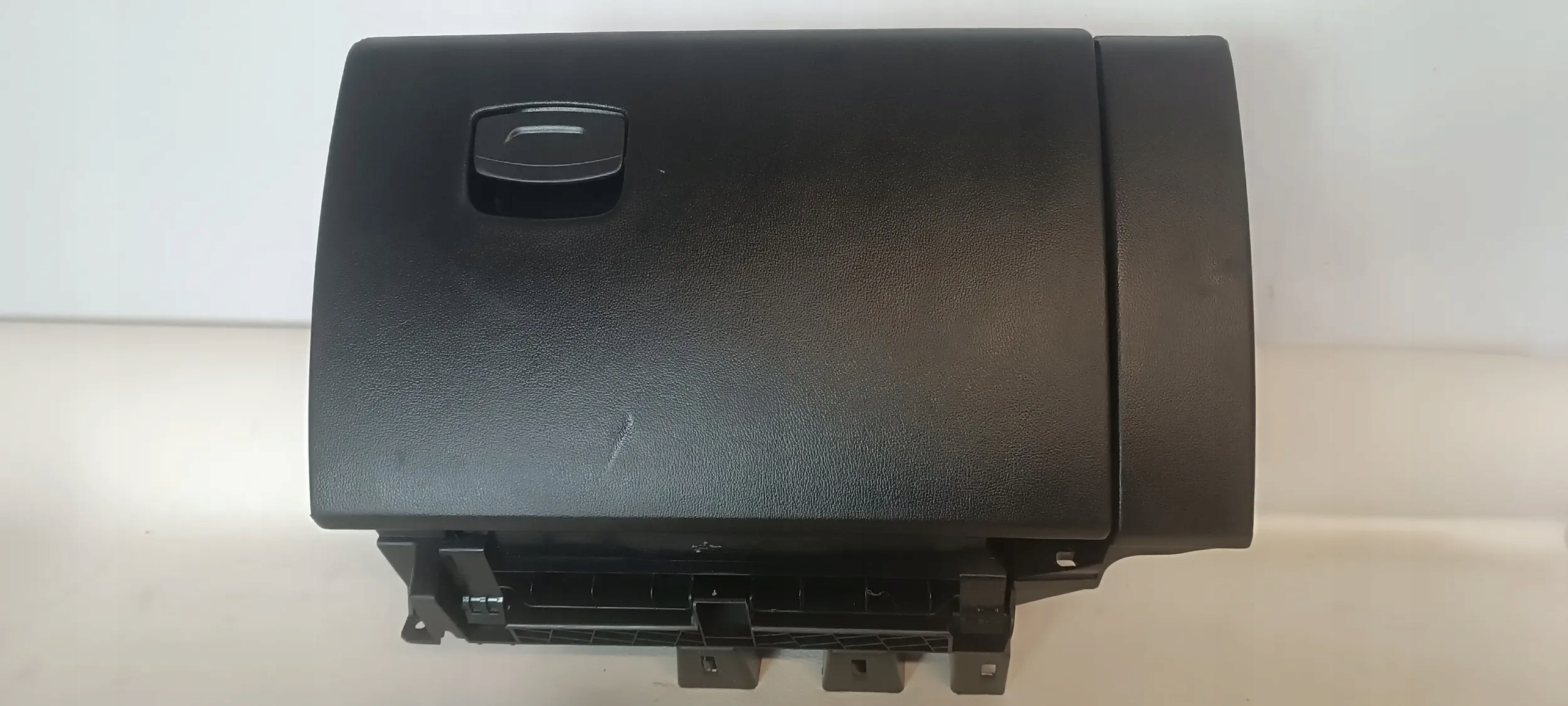 бардачок renault KOLEOS 2 II РЕСТАЙЛИНГ 685003744R