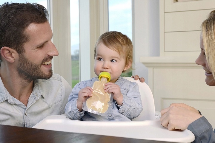 GRYZAK PODAWANIE POKARMU DO SASZETEK Z ŻYWNOŚCIĄ Marka Kidsme