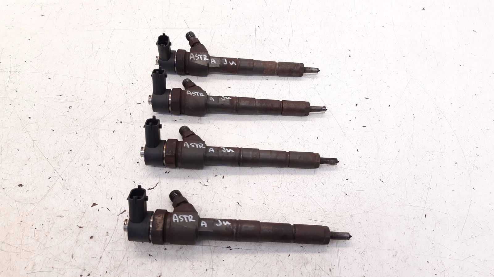 injector 0445110327 Opel Astra J 2,0 CDTI