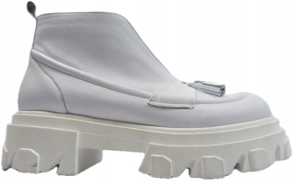 Bílé dámské kotníkové boty na platformě s teniskami na traperu R.Polański 37,5