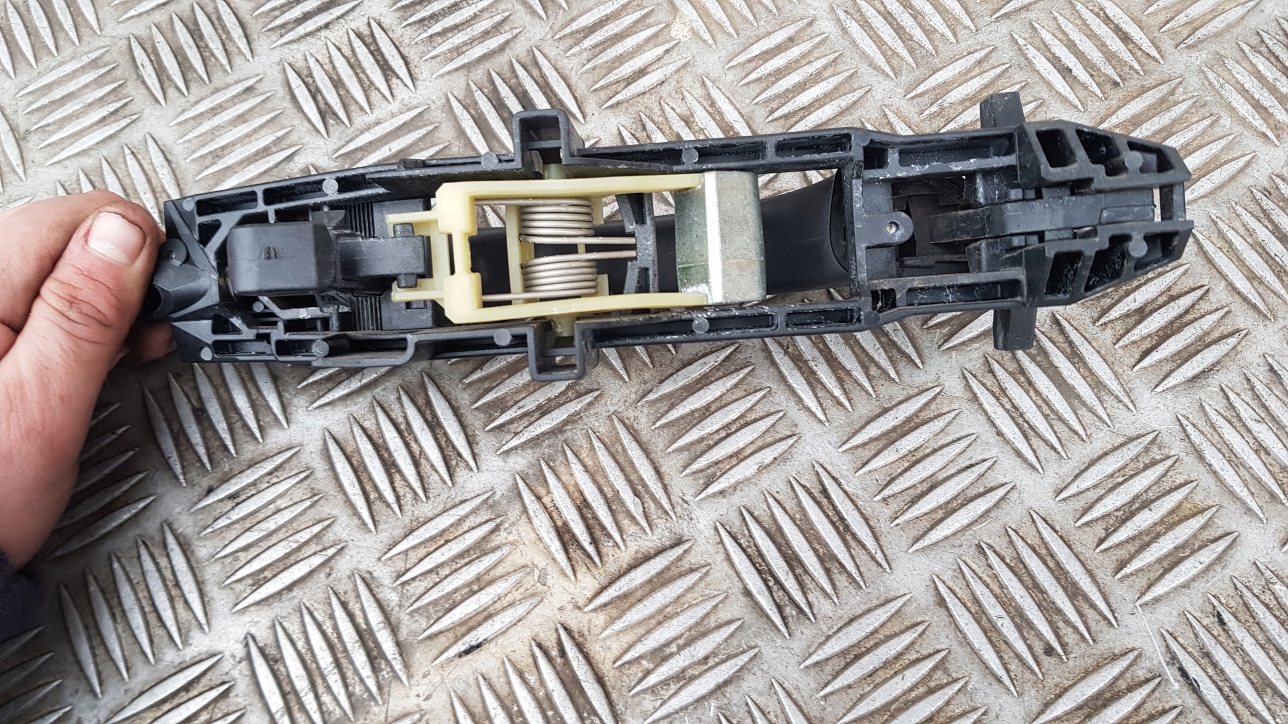 MERCEDES W203 handle exterior left rear part