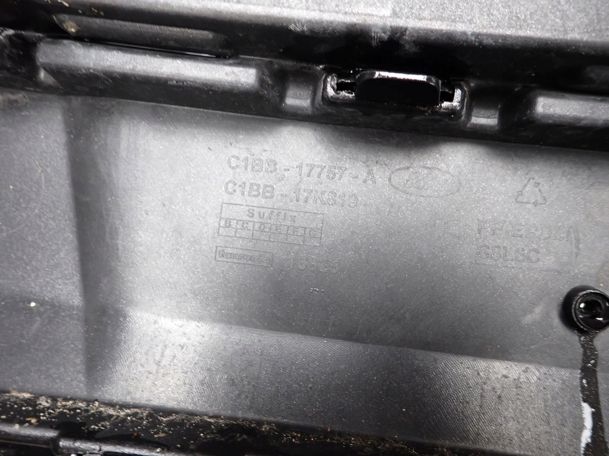 FORD FIESTA VII 7 MK7 ST-LINE LIFT 12-17 bumper front front