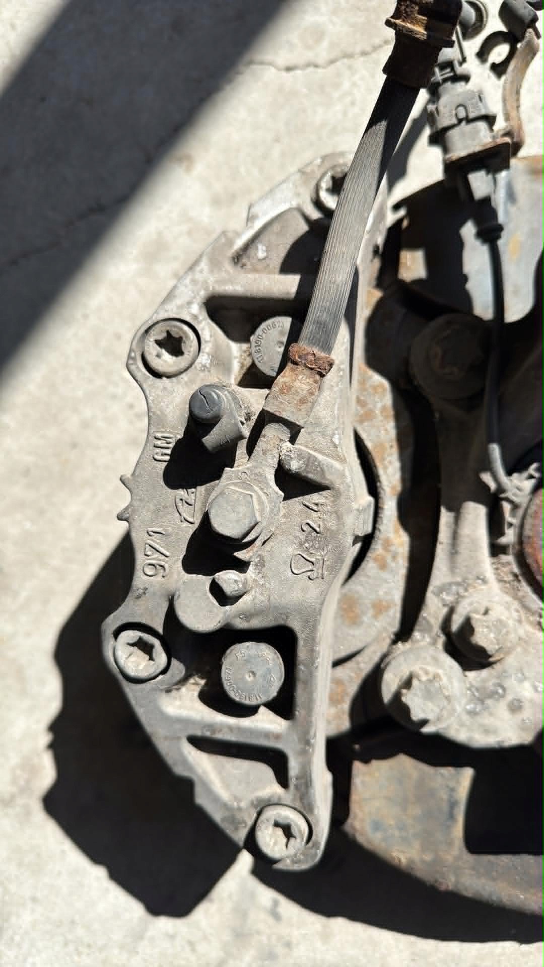 Saab 9-3 93 02-07r. caliper left right front SWAP 314mm KOMPLET calipers aero