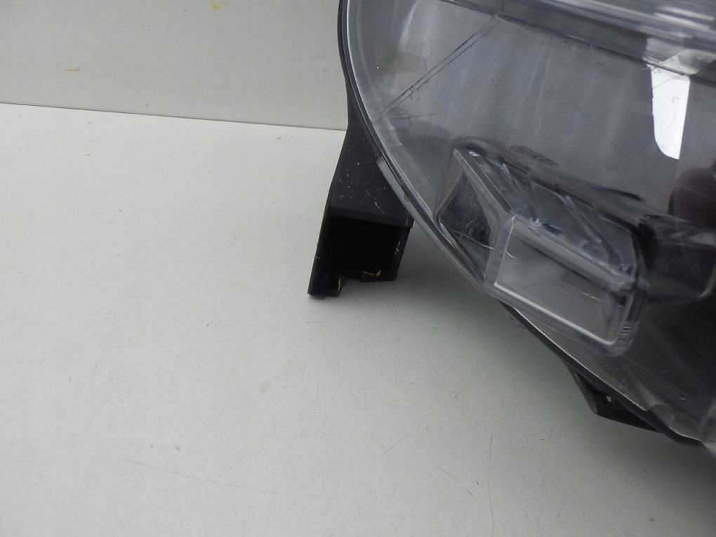 PEUGEOT PARTNER 4 IV RIFTER 18- light right