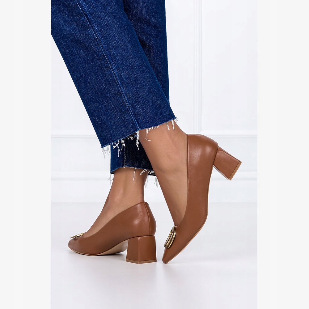 CZÓŁENKA DAMSKIE ZE SKÓRZANĄ WKŁADKĄ ZŁOTA OZDOBA WYGODNE BUTY NEW r 36 Marka Casu