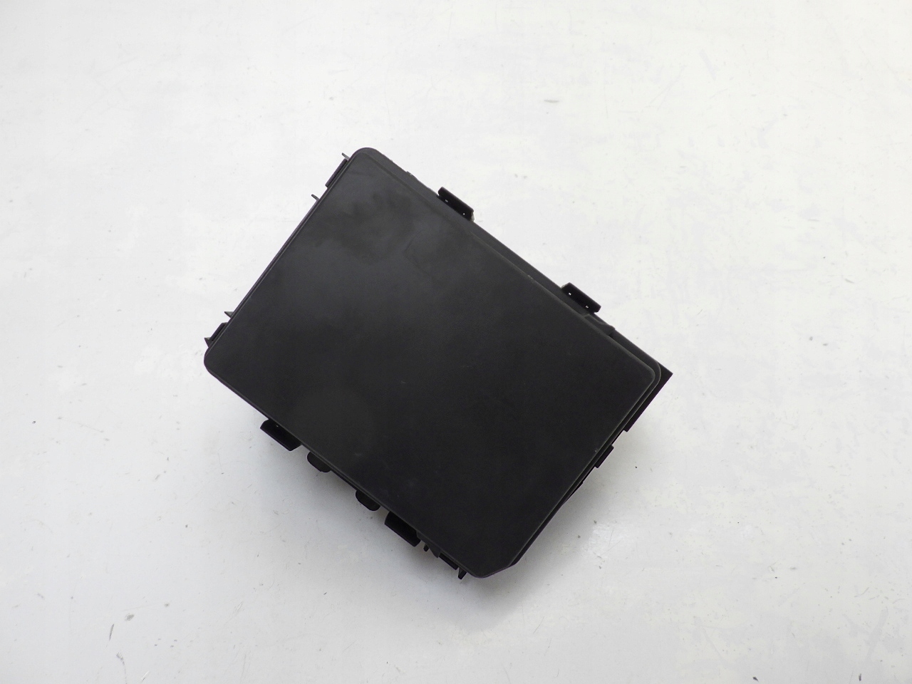 QASHQAI III J12 1.3 MODUŁ SKRZYNKA BEZPIECZNIKÓW Numer katalogowy części 284B76RA0B  PUSZKA