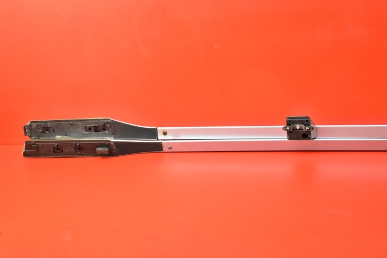 RELING RELINGI DACHOWE PEUGEOT 4007 10R Part manufacturer Peugeot OE