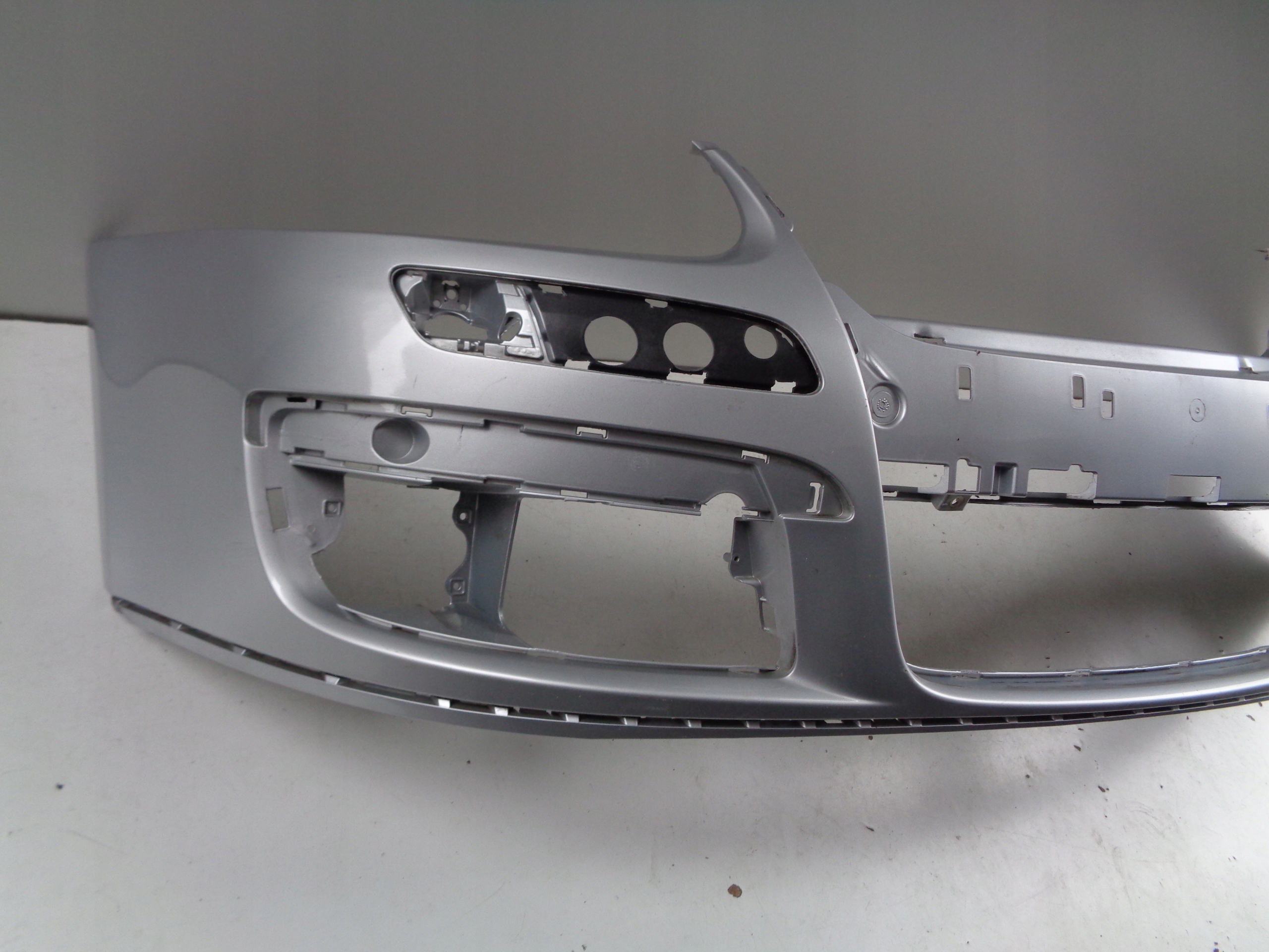 Frontstoßstange VW GOLF V 5 1K 1K0 03- JETTA NR 50541