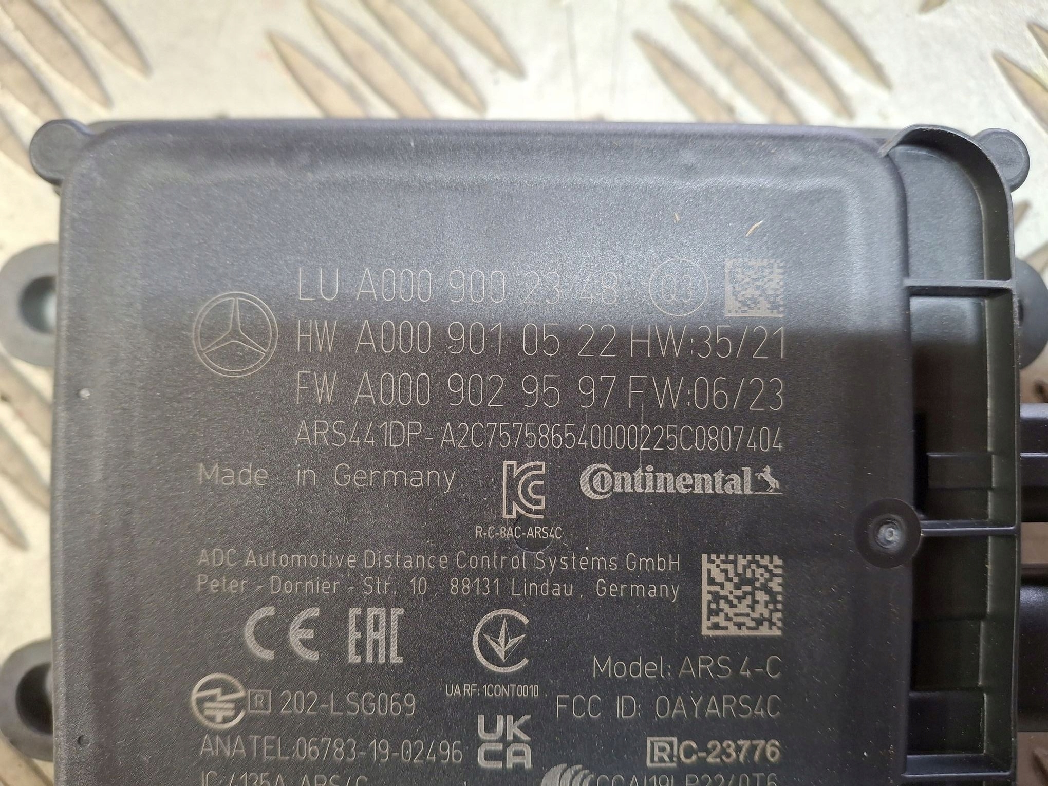 MERCEDES RADAR SENSOR DISTRONIC A0009002348