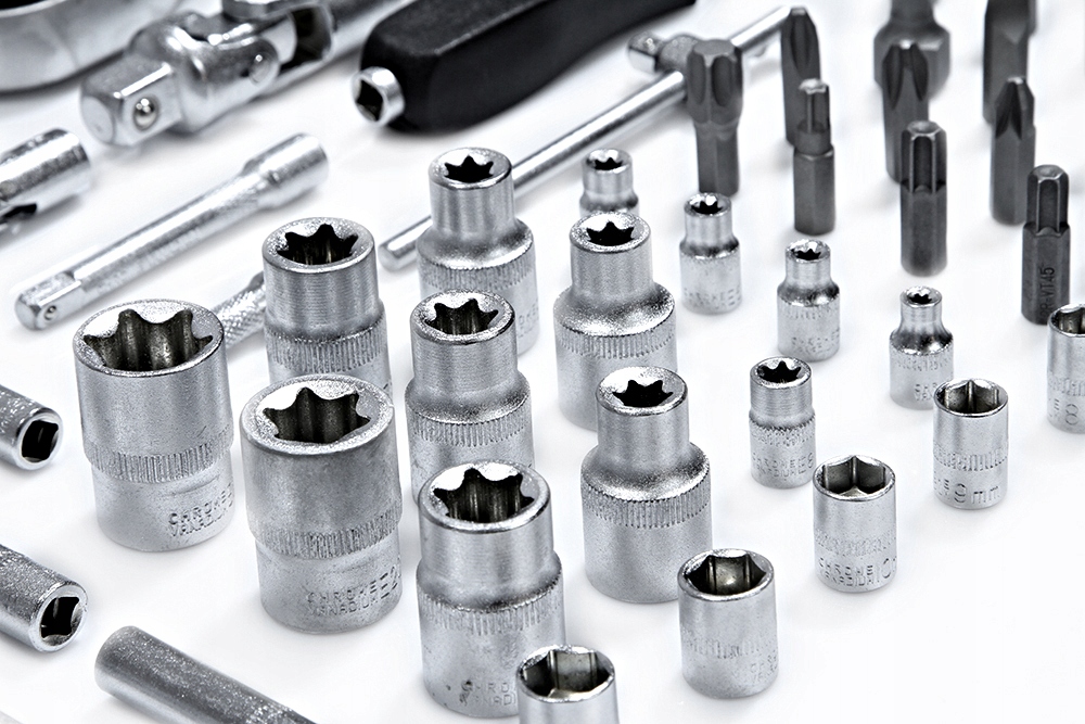 ZESTAW KLUCZY NASADOWYCH 108el PLASKO OCZKOWE 6 22 Producent code M58145