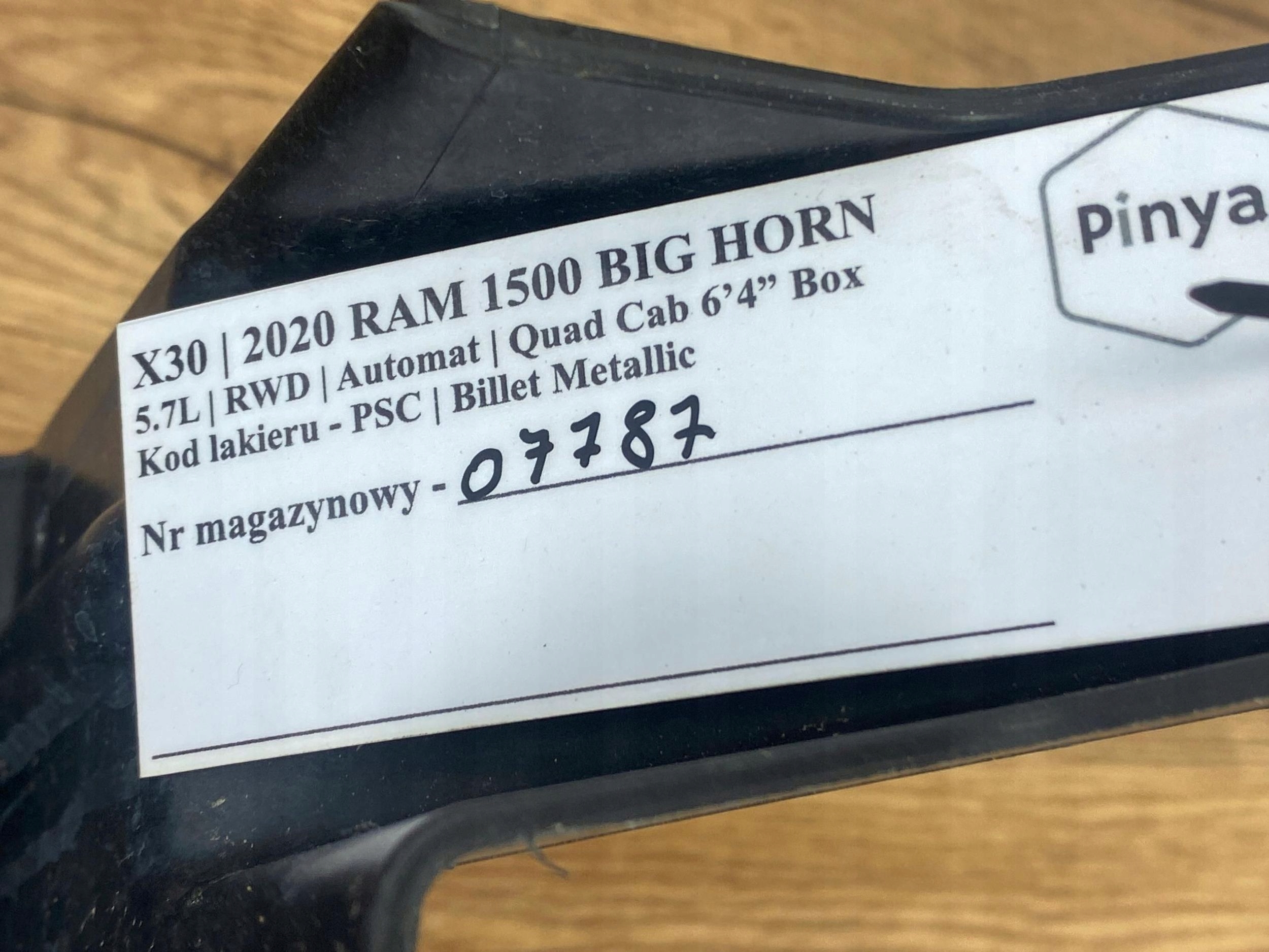 držač akumulatora 5.7 Dodge Ram 1500 2019+ USA
