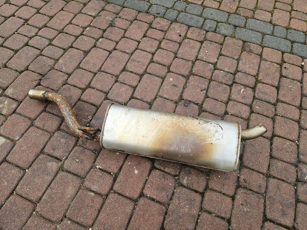 pipe exhaust pipe tlumik exhaust 1.4 Opel Corsa E 13263395
