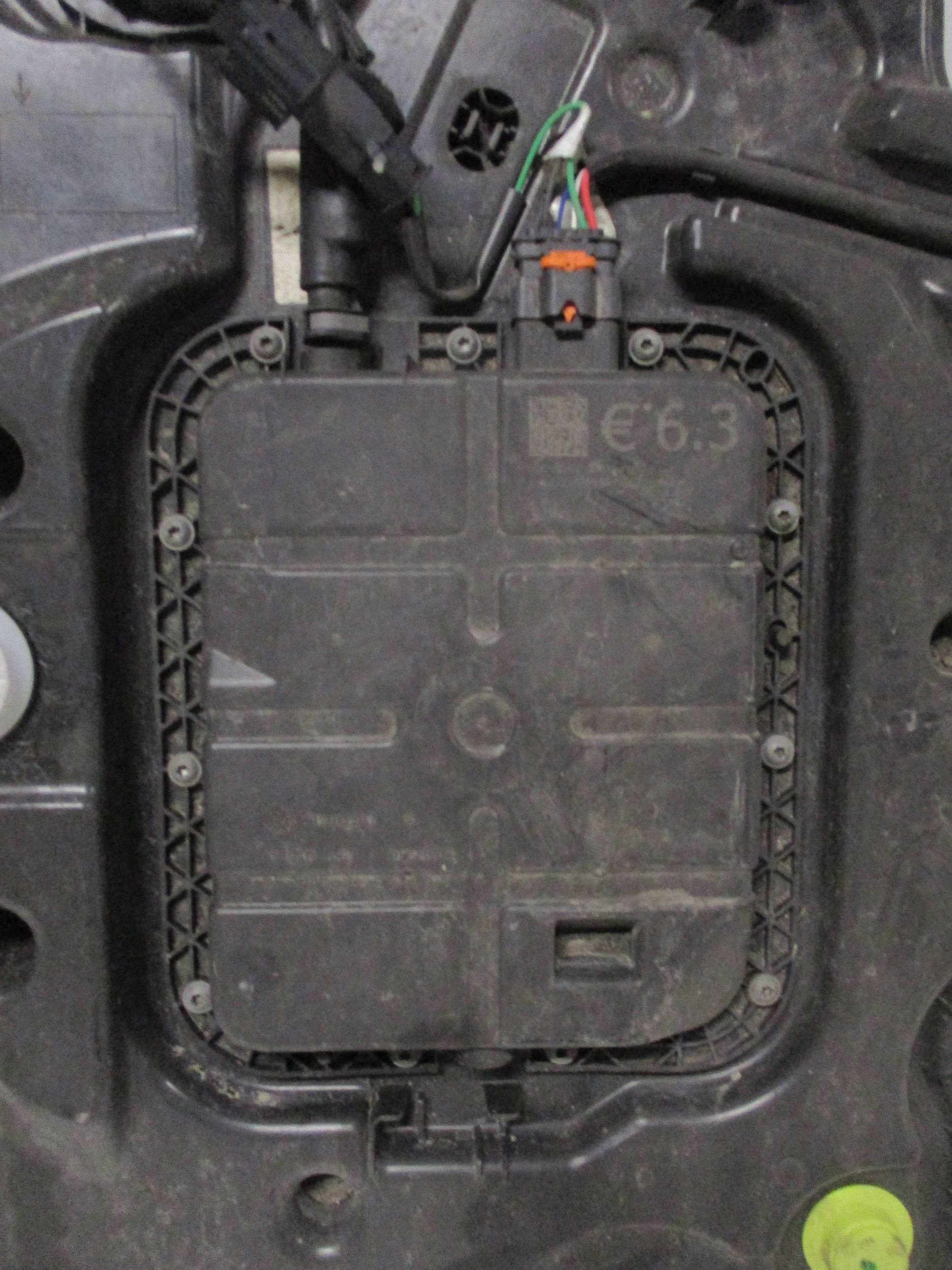 Behälter ADBLUE CITROEN C4 X C4X 9833360380