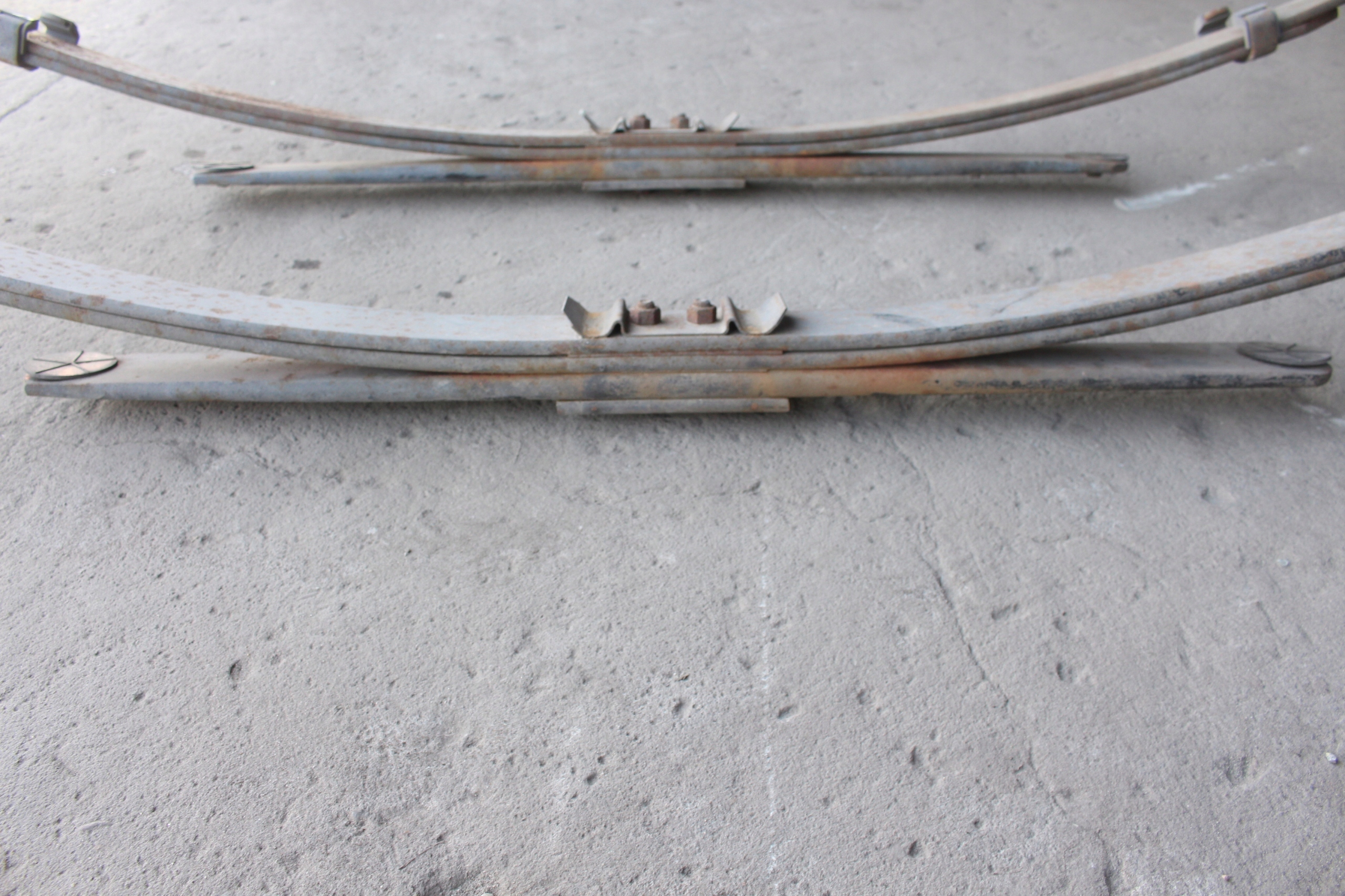 ресоры зад 5,4 TRITON FORD F150 09-14