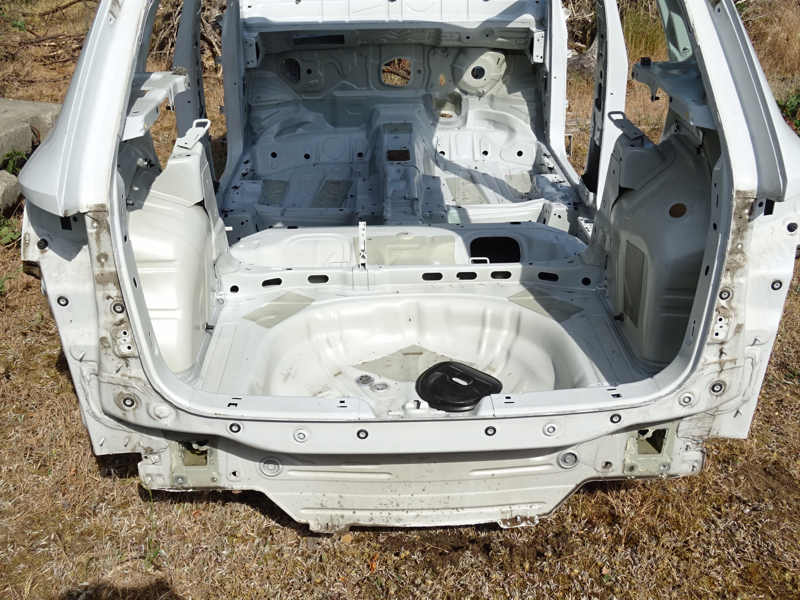 SEAT ATECA TYLNY PAS WANNA TYŁ LS9R 2016-