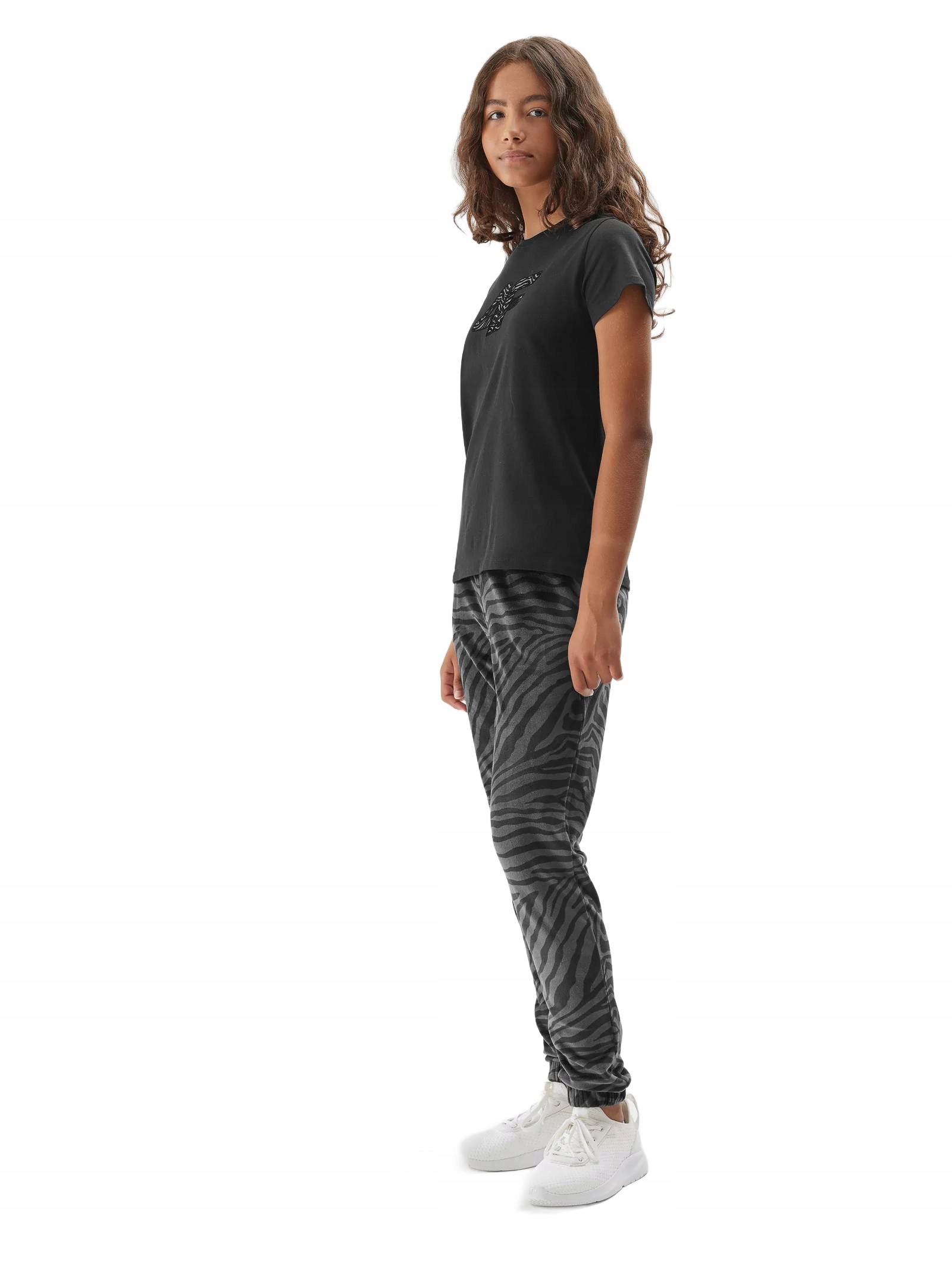 KOSZULKA DZIEWCZĘCA 4F T-SHIRT BAWEŁNA 152 Kod producenta 4FJRAW23TTSHF1612 20S