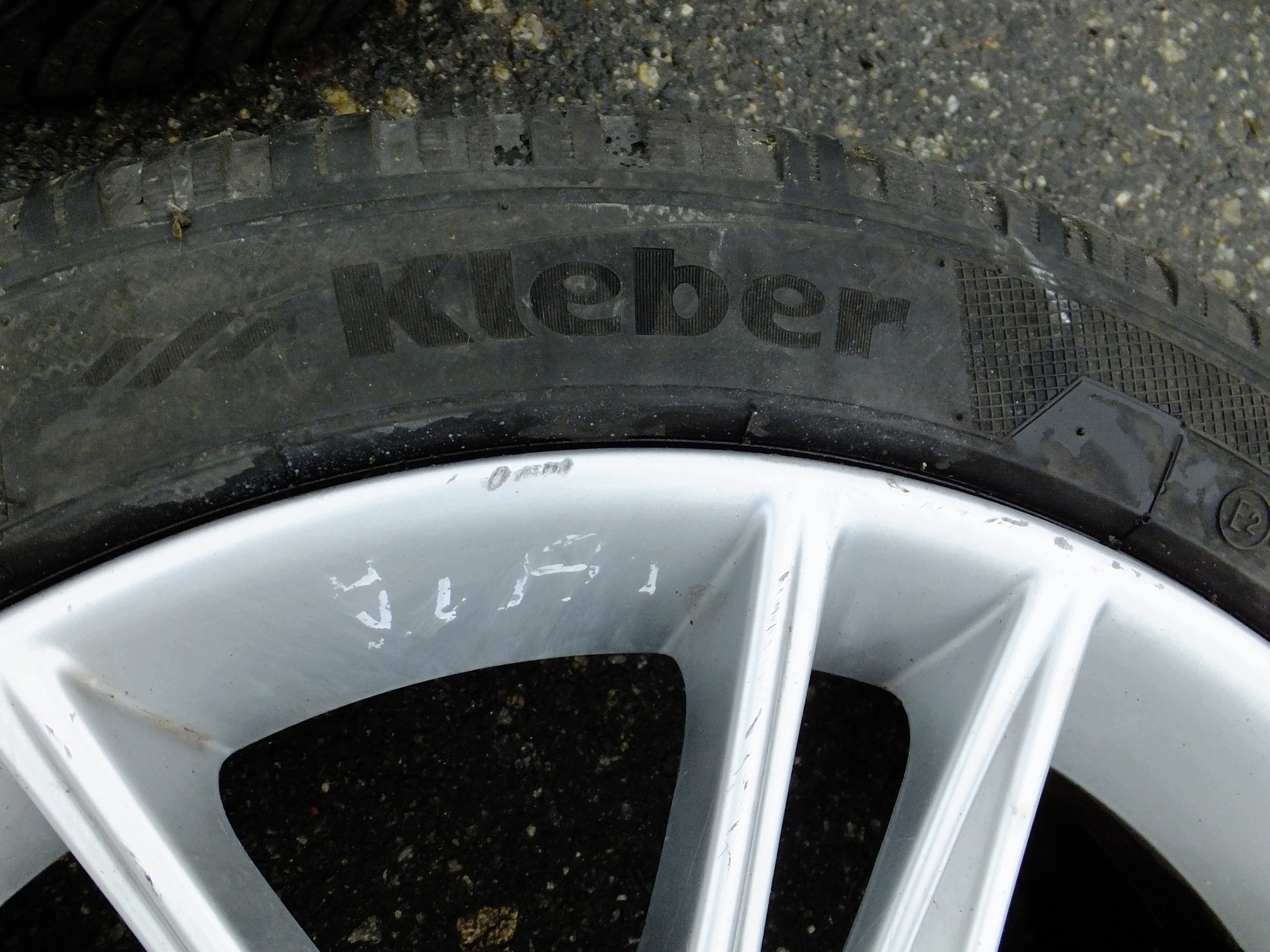 discs aluminium 18'' tyres lancia delta III 2012r 735477994