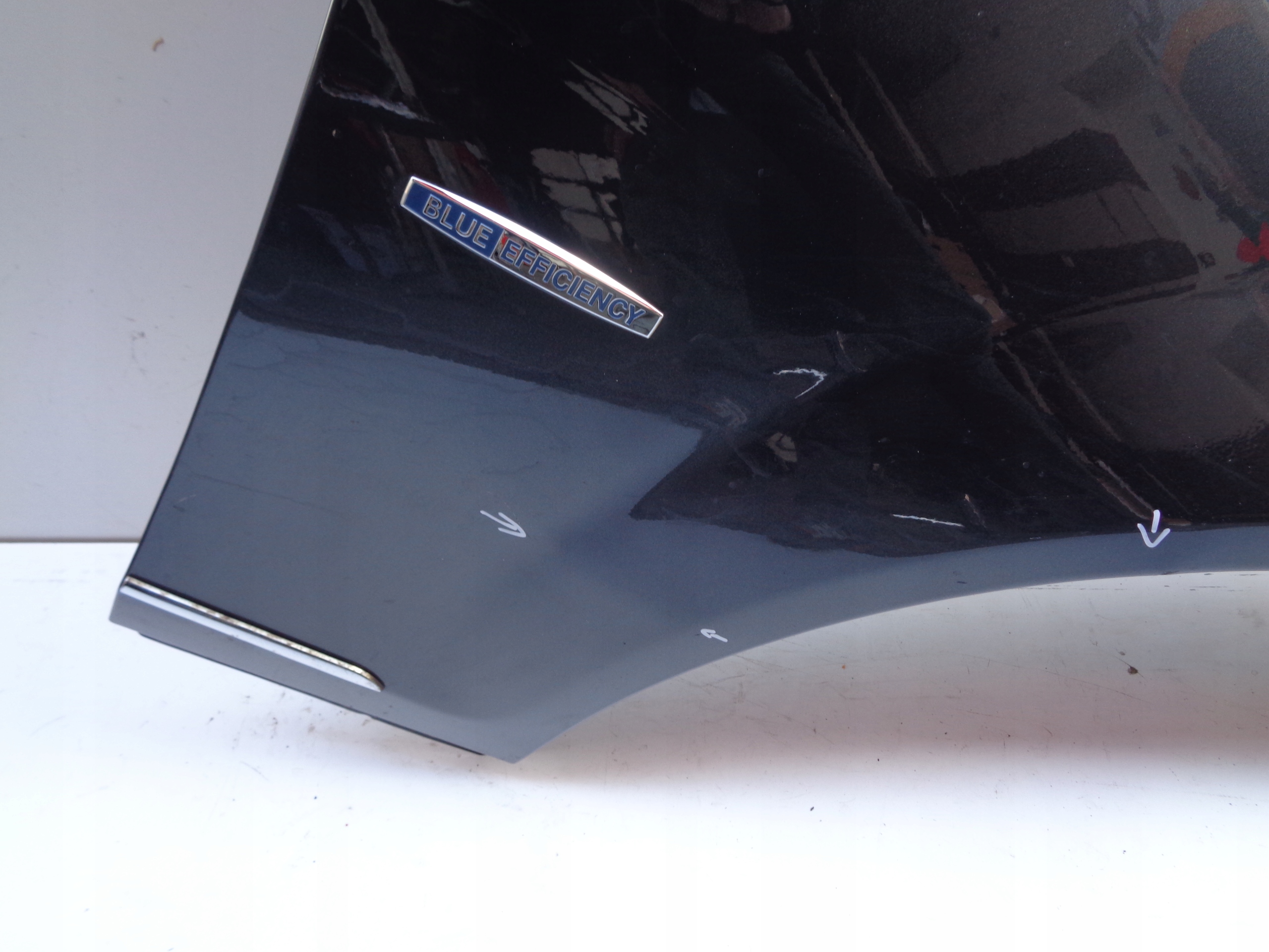 fender right front MERCEDES C-KLASA W204 07- NR 46584