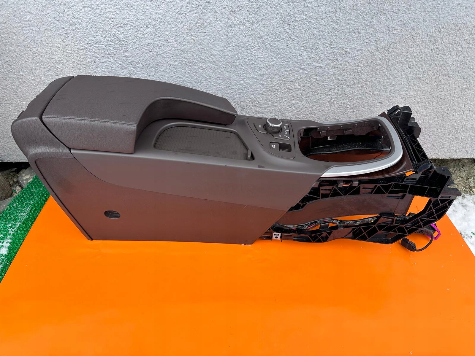 opel INSIGNIA A тунель середина комплектный европа оригинал